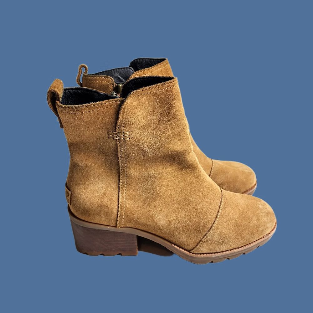 SOREL VINTAGE? No. Sorel Cate Waterproof Suede Block Heel Bootie Side Zip Camel Brown 7 Womens Ankle Boots Folded for 5.5" Shaft Height? Size US 7 / IT 37 - 1 Thumbnail