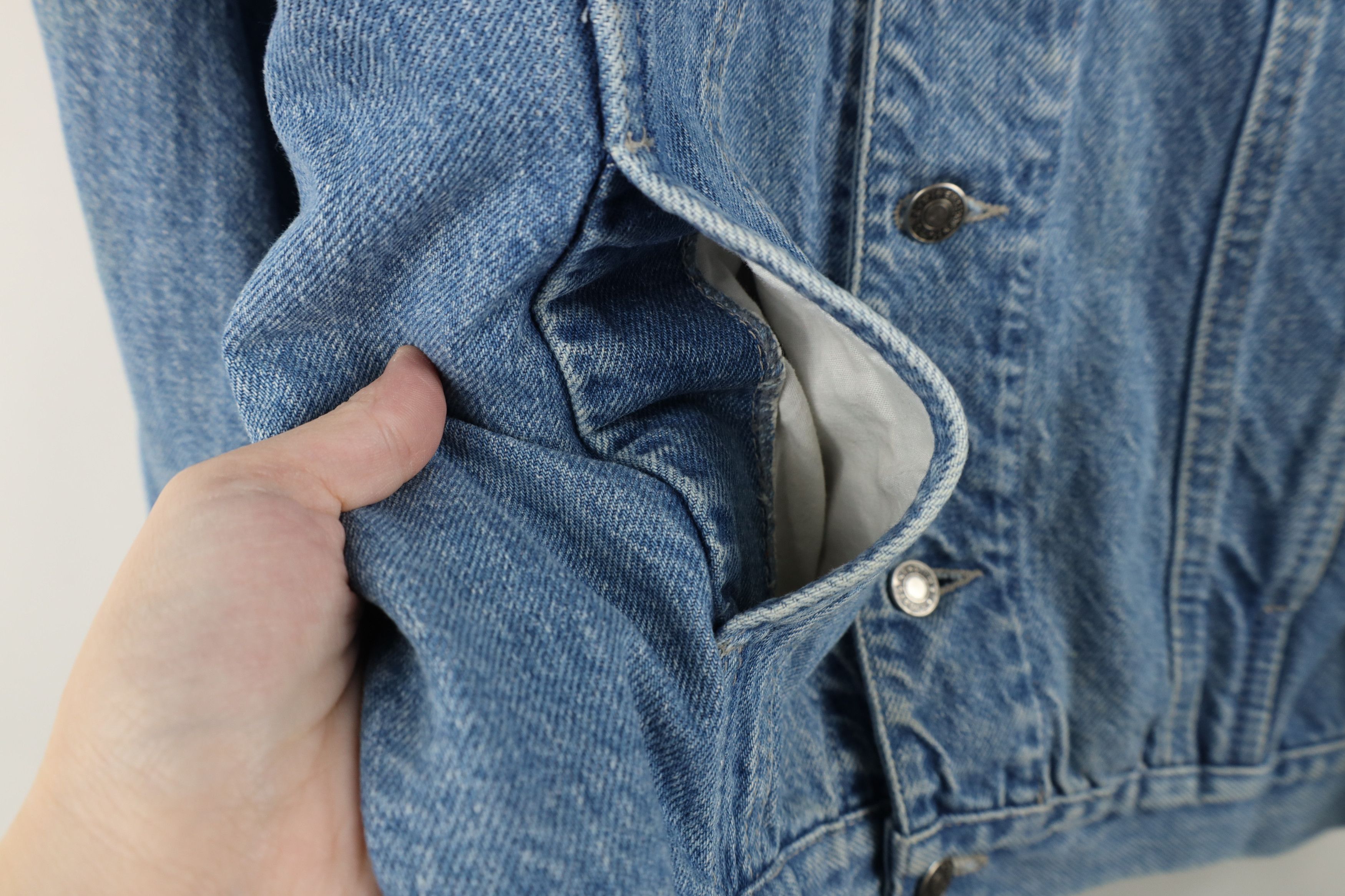 Vintage Vintage 90s Streetwear Denim Jean Trucker Jacket Blue Cotton Size US S / EU 44-46 / 1 - 8 Thumbnail