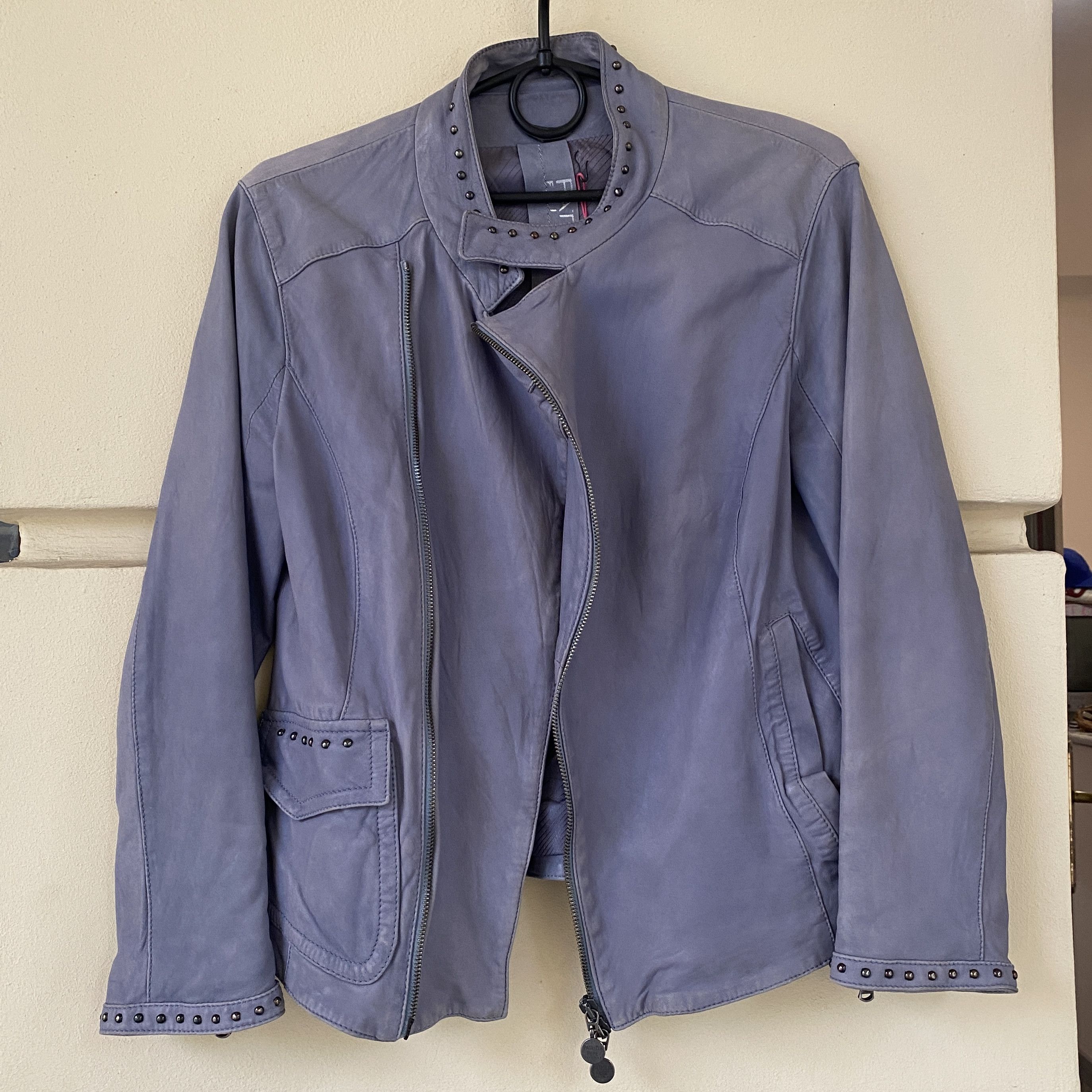 Patrizia Pepe Patrizia Pepe purple leather jacket - S/M Size S / US 4 / IT 40 - 2 Thumbnail