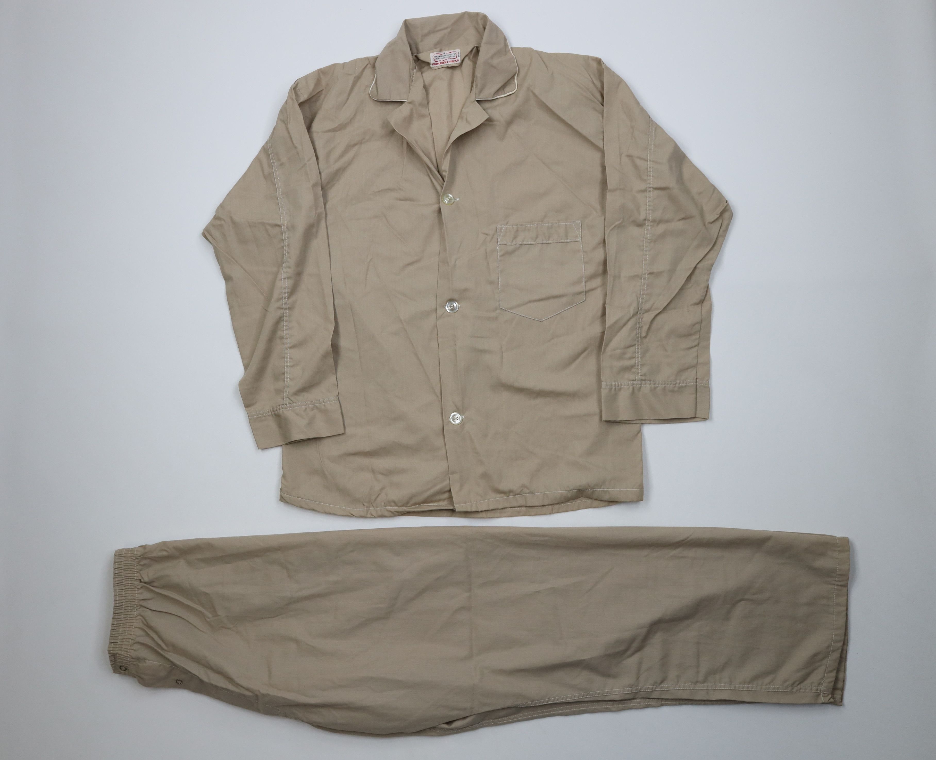 Vintage Vintage 70s Streetwear 2 Piece Lightweight Pajamas Size US 32 / EU 48 - 1 Thumbnail
