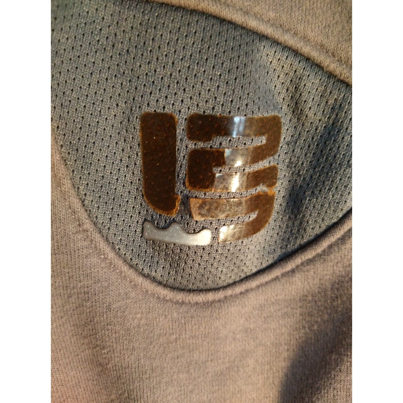 Vintage VINTAGE LeBron James Made In USA Rare Hoodie Embroidered 2XL Gray Mens Hooded Zip Cotton Blend United States Embroidered USA Size US XXL / EU 58 / 5 - 2 Thumbnail