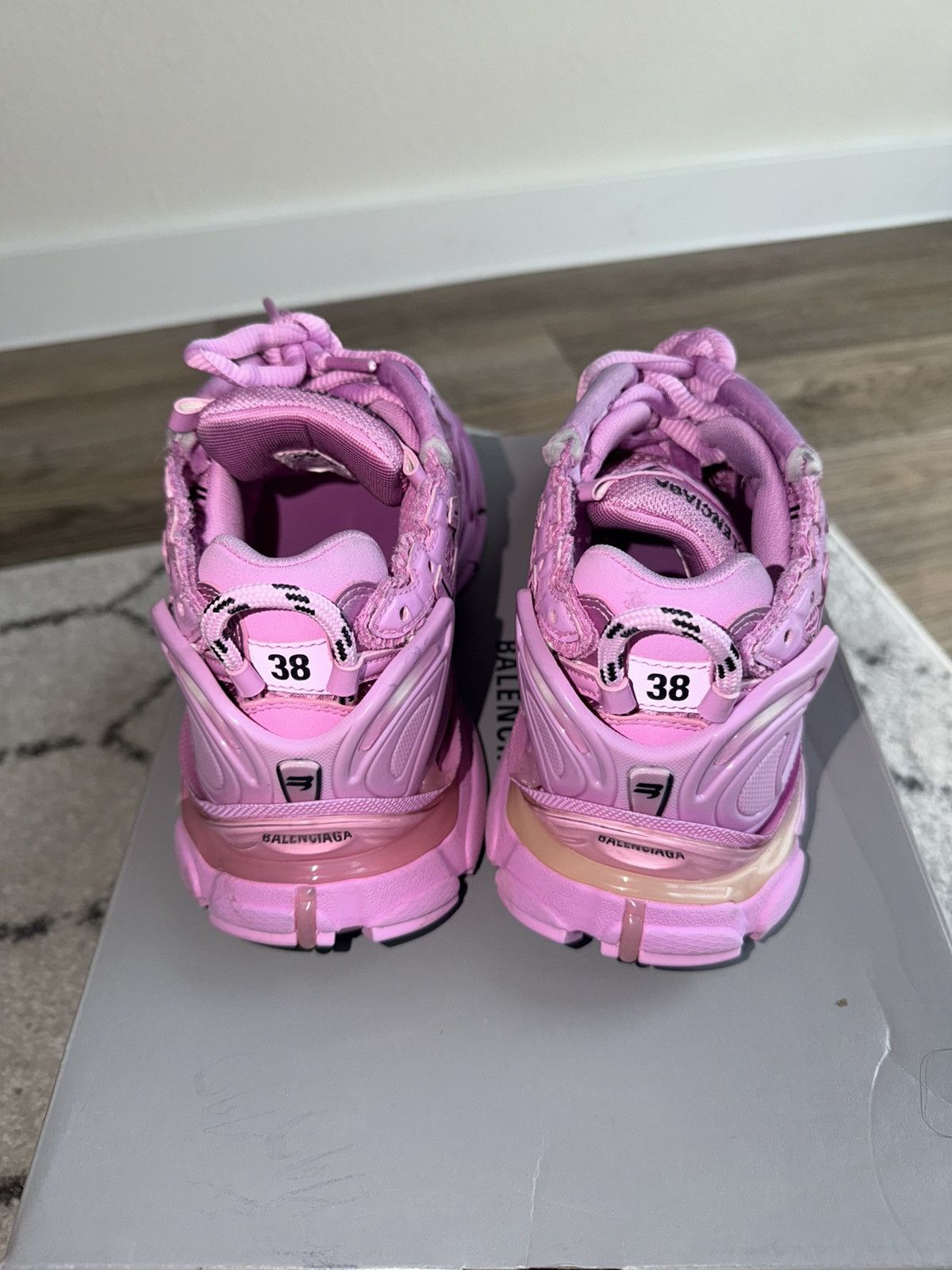 Balenciaga Balenciaga women’s runner Size US 8 / IT 38 - 3 Thumbnail