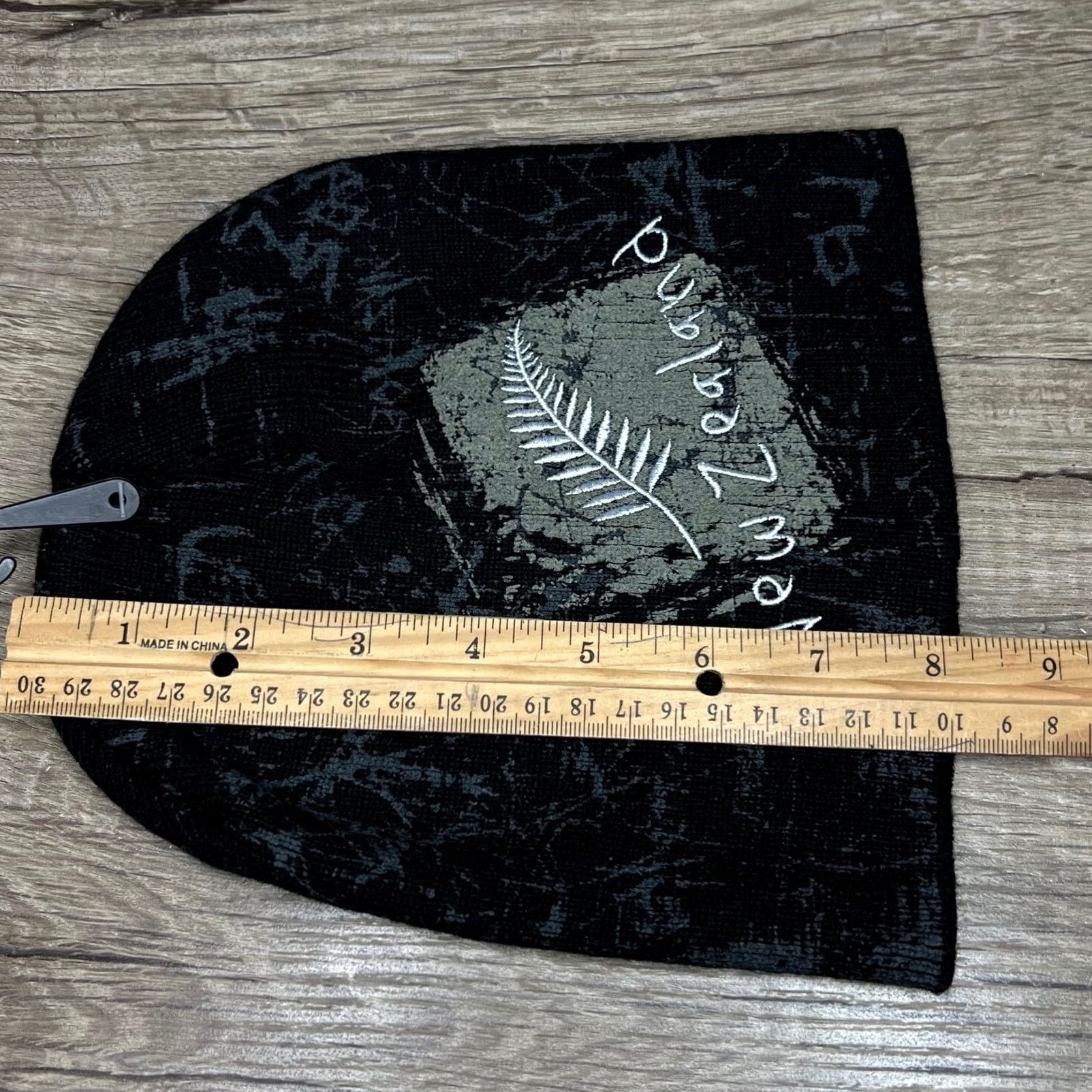 Vintage Prokiwi International LTD Beanie Adult OSFA Knit Hat New Zealand Fern Embroidered Black Knit Winter Fall Spring Lightweight Stretch Mens Hat Size ONE SIZE - 7 Thumbnail