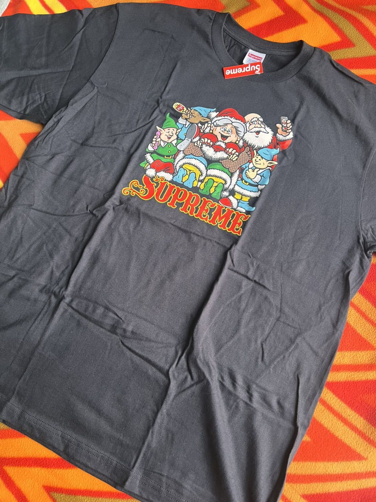 Supreme XL - Supreme Naughty Tee black santa tshirt Dwarfs holiday Size US XL / EU 56 / 4 - 17 Thumbnail
