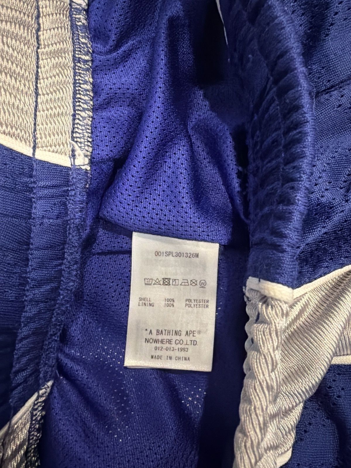 Bape BAPE Multi Logo Jacquard Relaxed Basketball Shorts Size US 29 - 4 Thumbnail