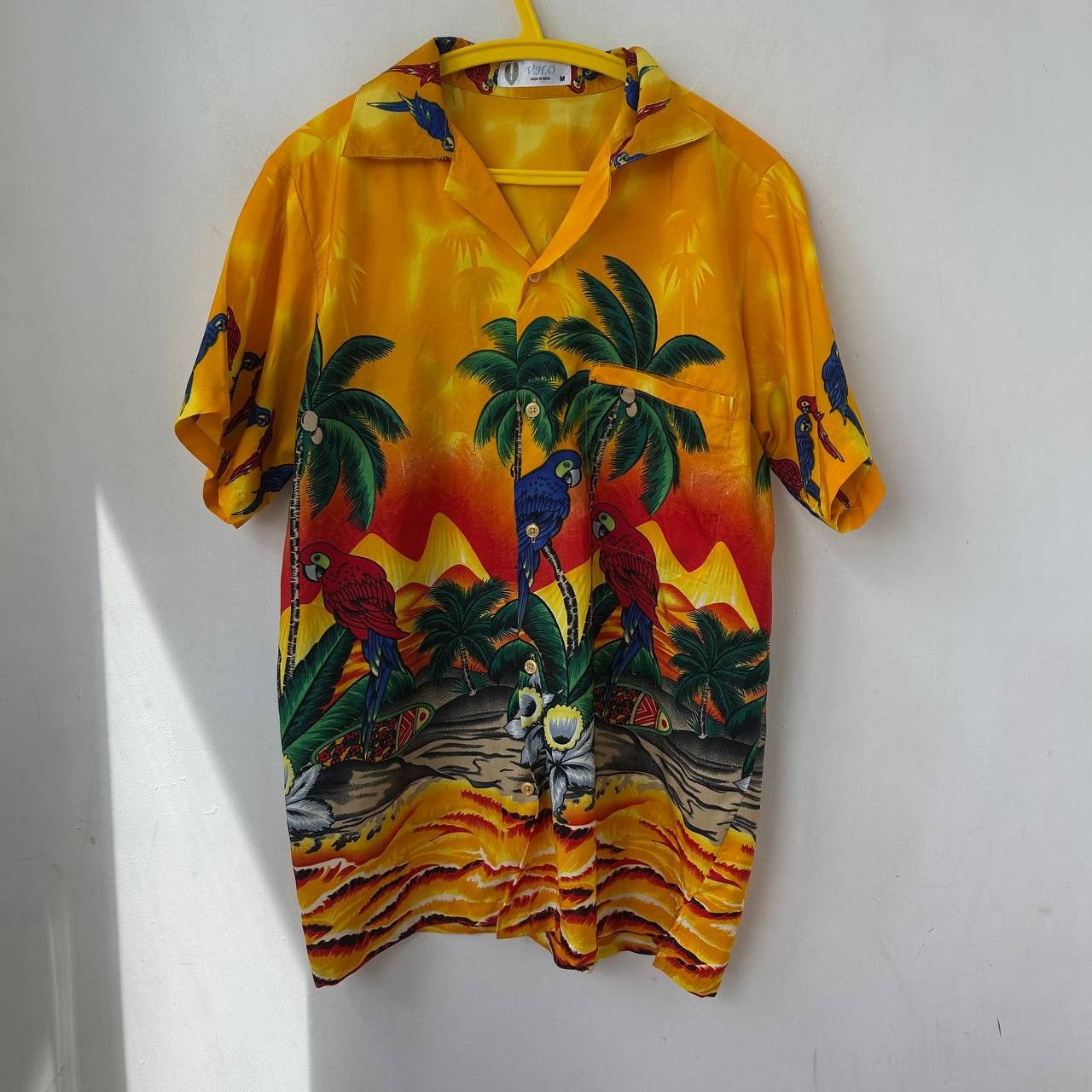 Who A.U. Hawaiian shirt #1437 Size US M / EU 48-50 / 2 - 1 Thumbnail