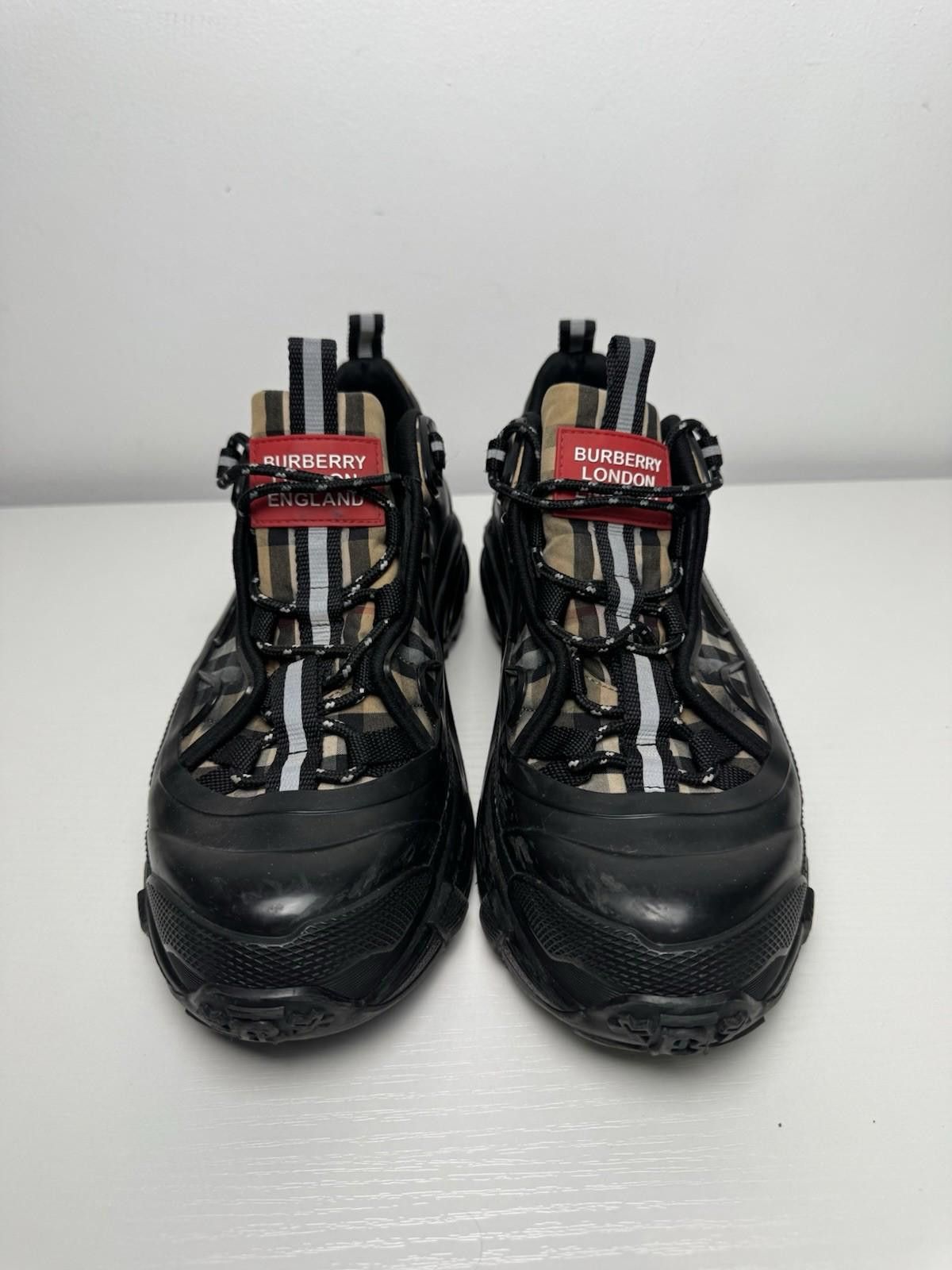 Other Burberry Arthur Low Check Sneakers Black Beige SZ 42 Size US 9 / EU 42 - 2 Thumbnail