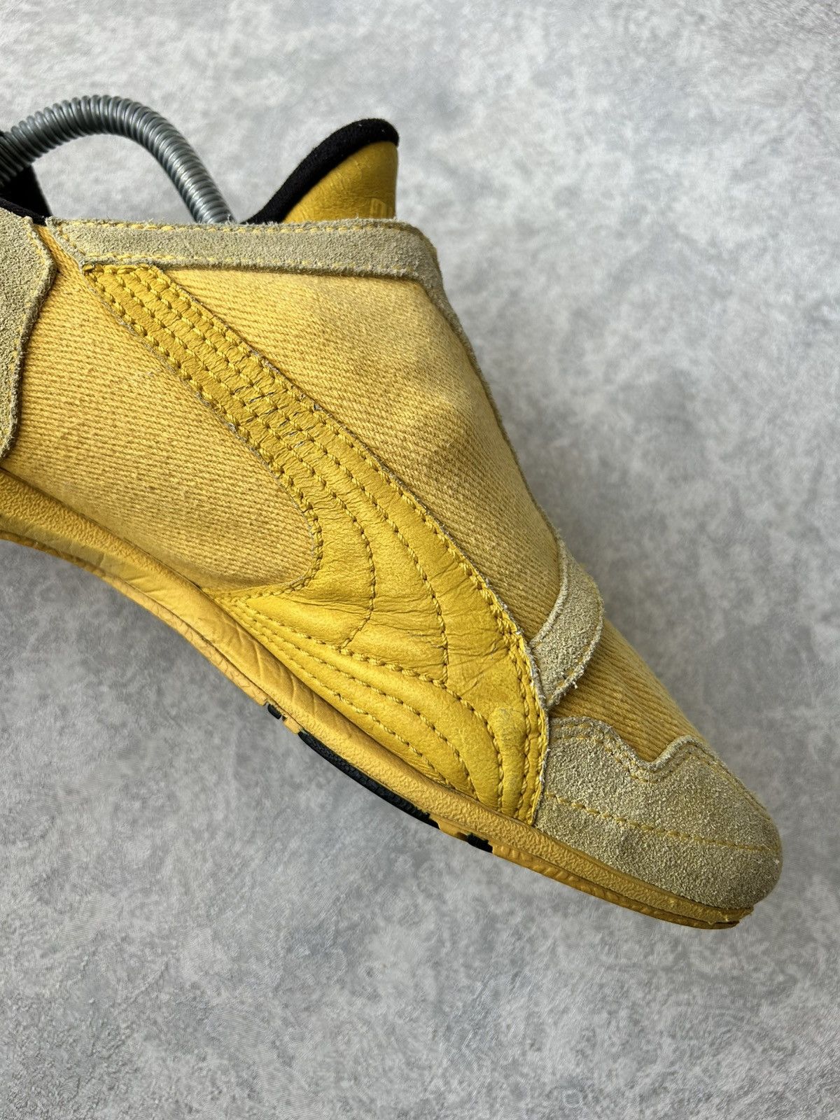 Puma Vintage Sample Puma Ferrari Yellow Racing Trainers Size US 9 / EU 42 - 6 Thumbnail