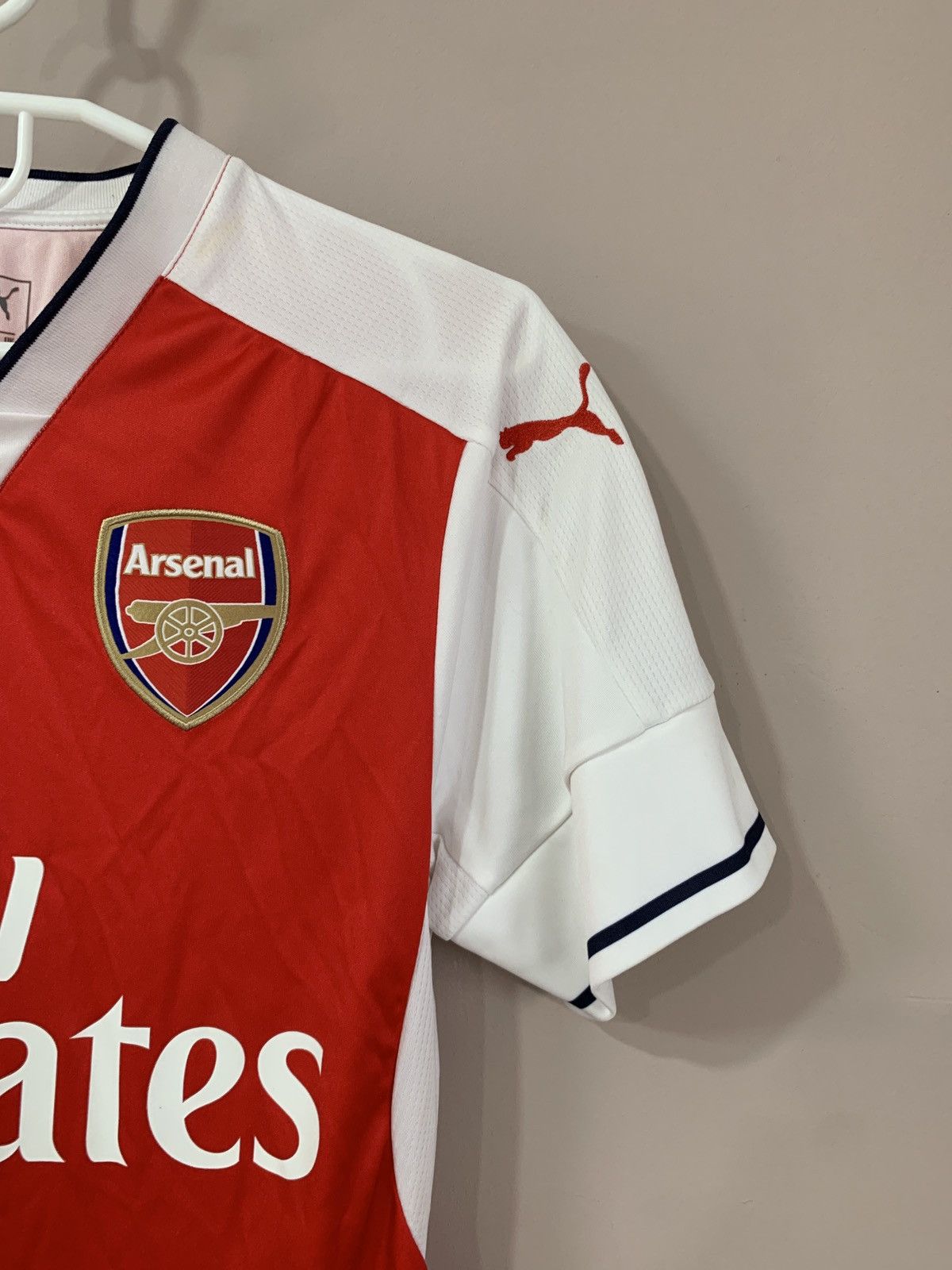 Puma ARSENAL FC 2016 2017 Puma shirt soccer jersey #9 el nino Size US XS / EU 42 / 0 - 4 Thumbnail