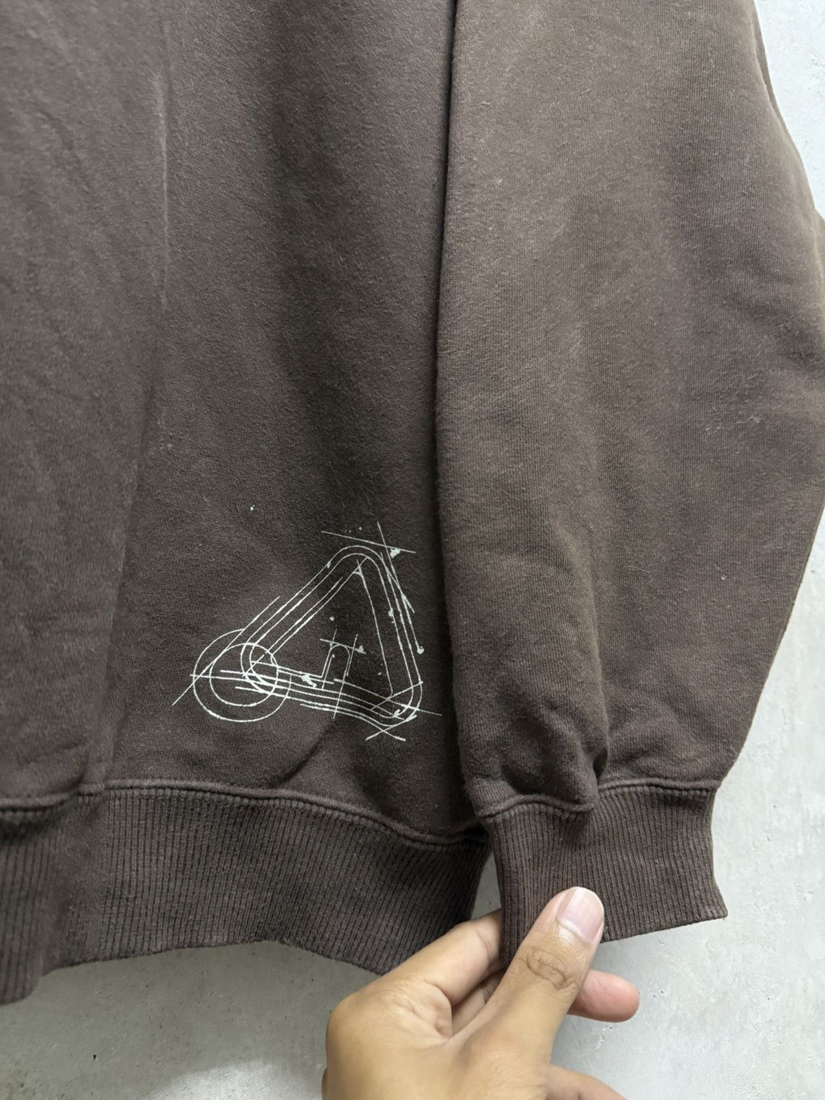 Airwalk 2000s Airwalk Chalk Big Spell Out Sweatshirt Size US XL / EU 56 / 4 - 4 Thumbnail