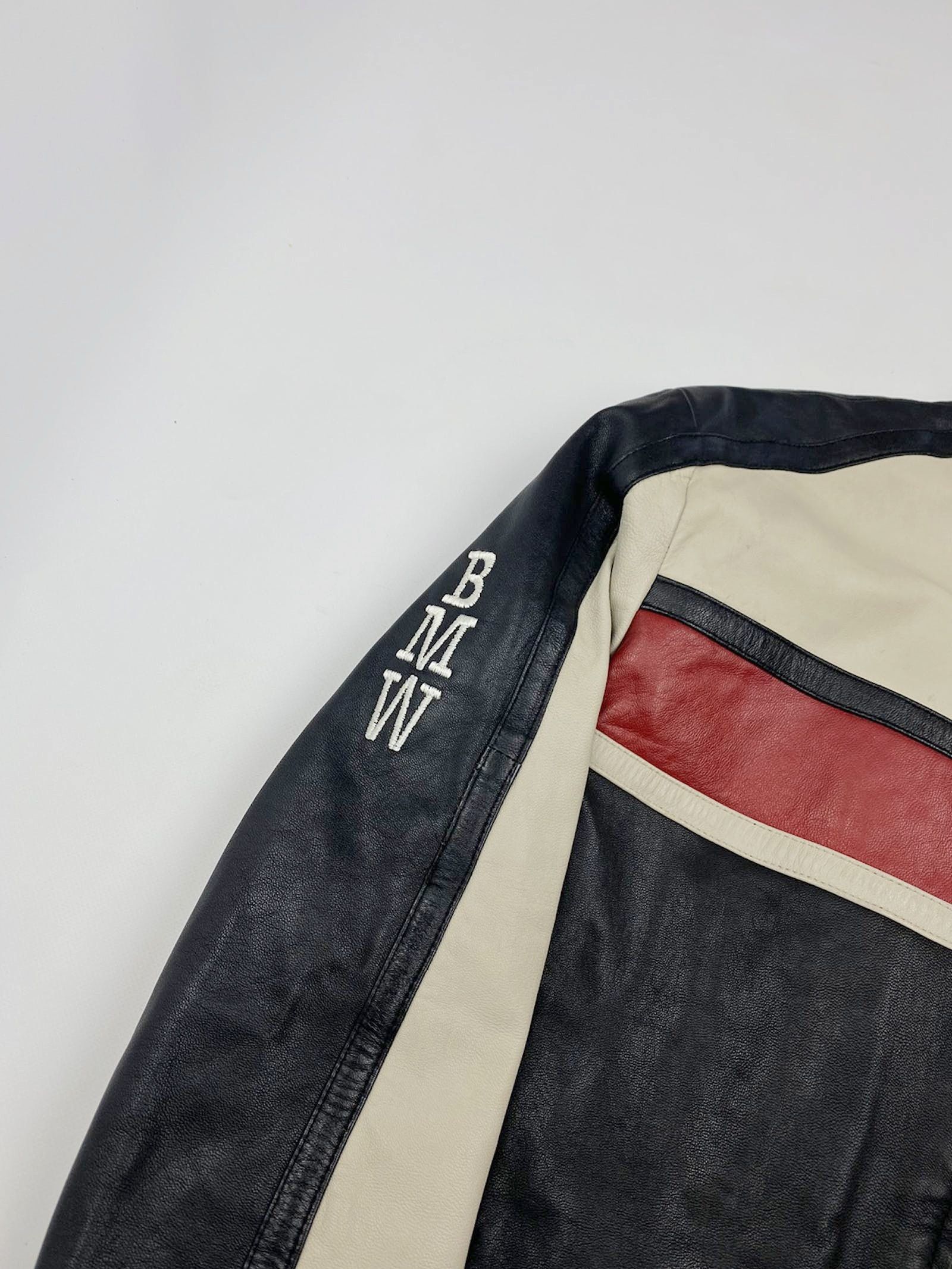 BMW RARE BMW LEATHER JACKET ORIGINAL COWHIDE LEATHER Size US L / EU 52-54 / 3 - 4 Thumbnail