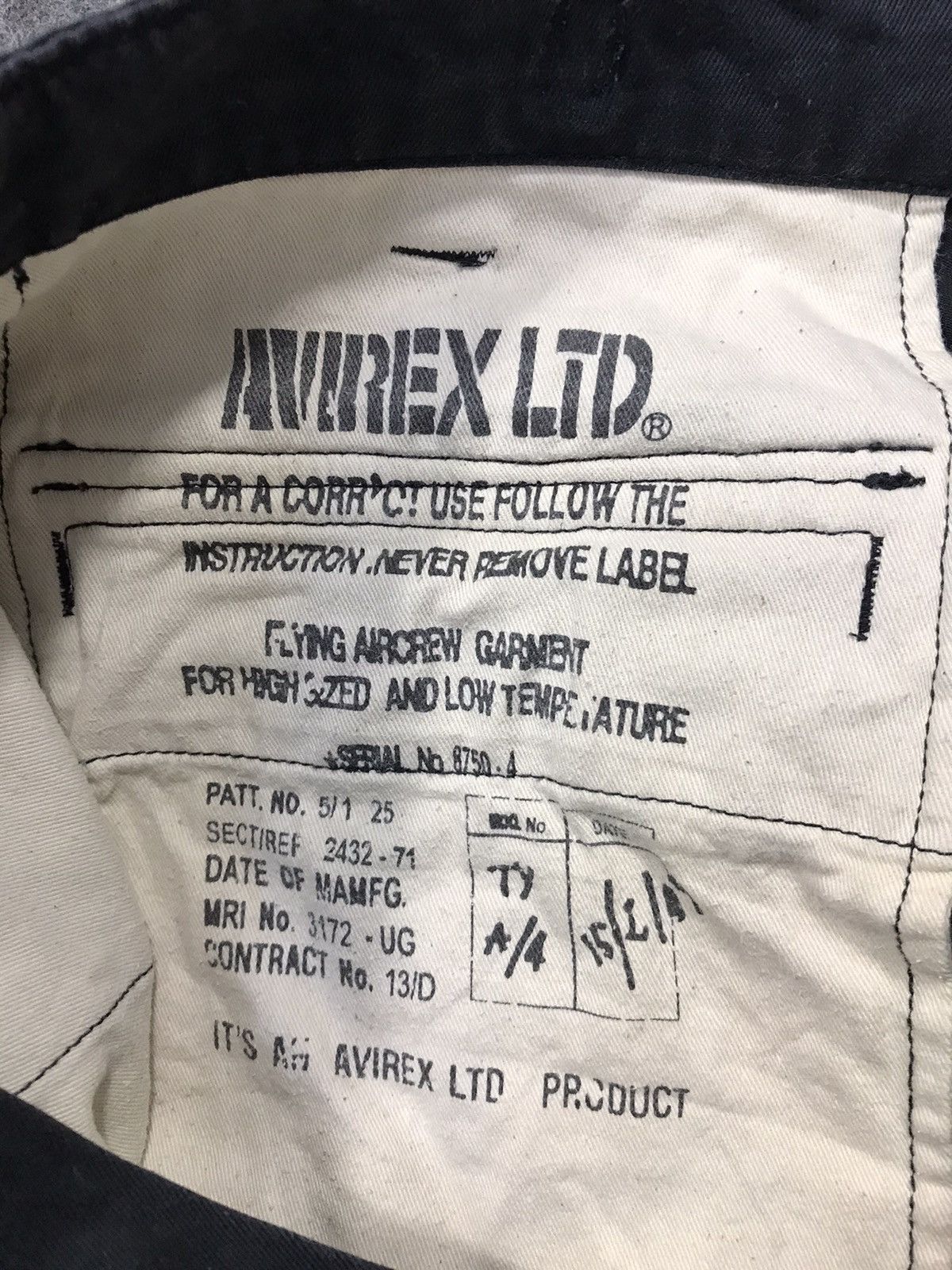 Avirex Vintage Avirex Cargo Short Pants Light Wash Style Size US 32 / EU 48 - 12 Thumbnail