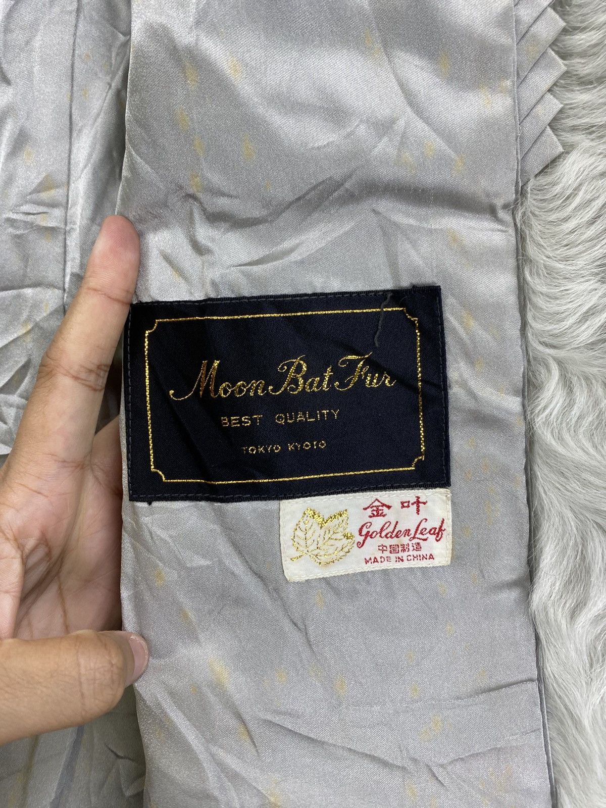 Moon Collective × Vintage Vintage Moon Bat Fur Jacket Size M / US 6-8 / IT 42-44 - 8 Thumbnail