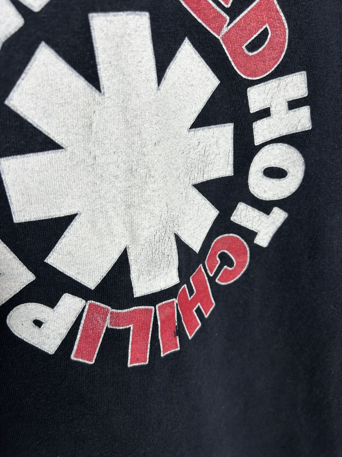 Vintage Vintage 00s Red Hot Chili Peppers faded t shirt Size US M / EU 48-50 / 2 - 7 Thumbnail