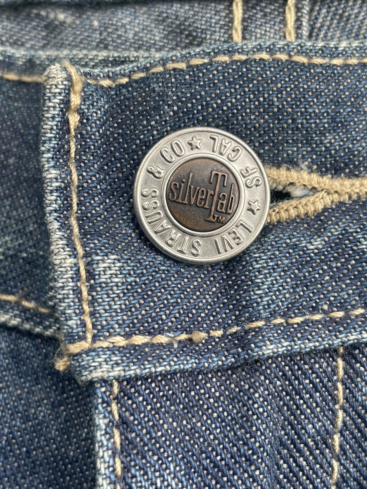 Levi's × Vintage Vintage 90’s Levis Silvertab Flare Denim Size 31" - 13 Thumbnail