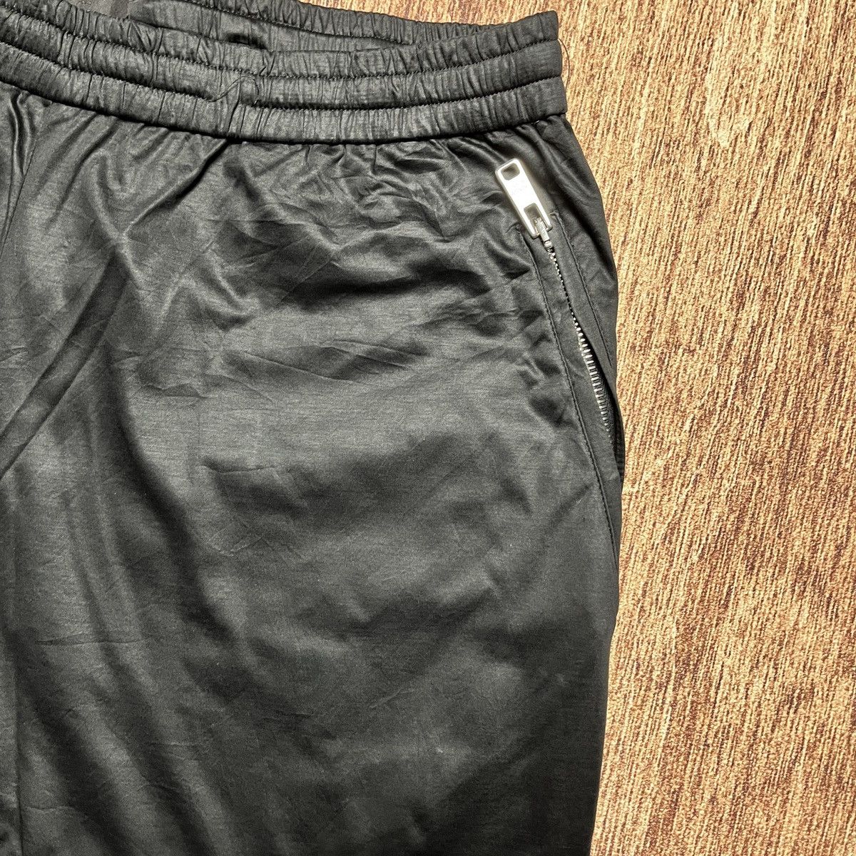 Prada Prada nylon long pants Size US 34 / EU 50 - 2 Thumbnail