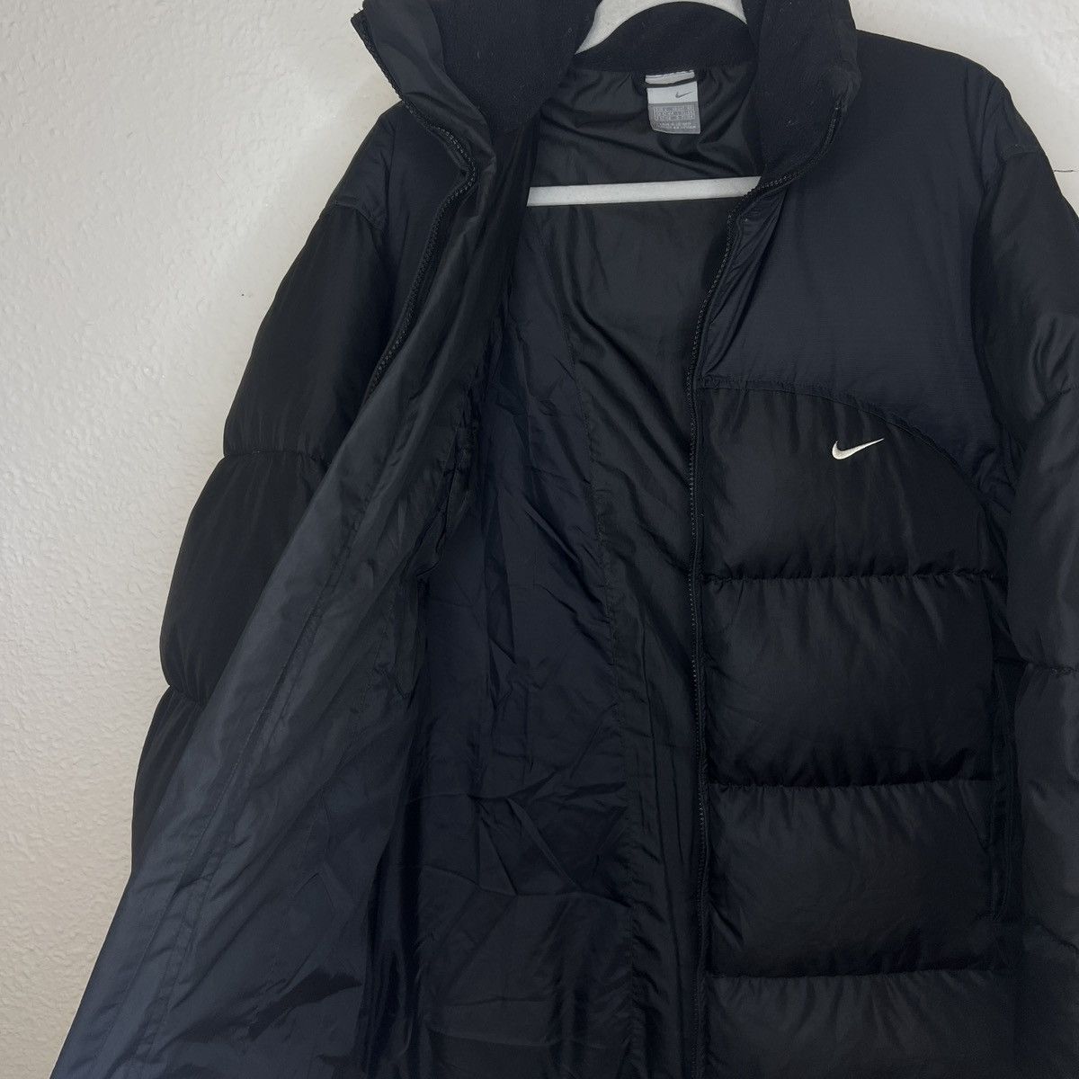 Nike Vintage Nike Puffer Down Jacket Center Swoosh Logo Black Y2K Size US L / EU 52-54 / 3 - 6 Thumbnail