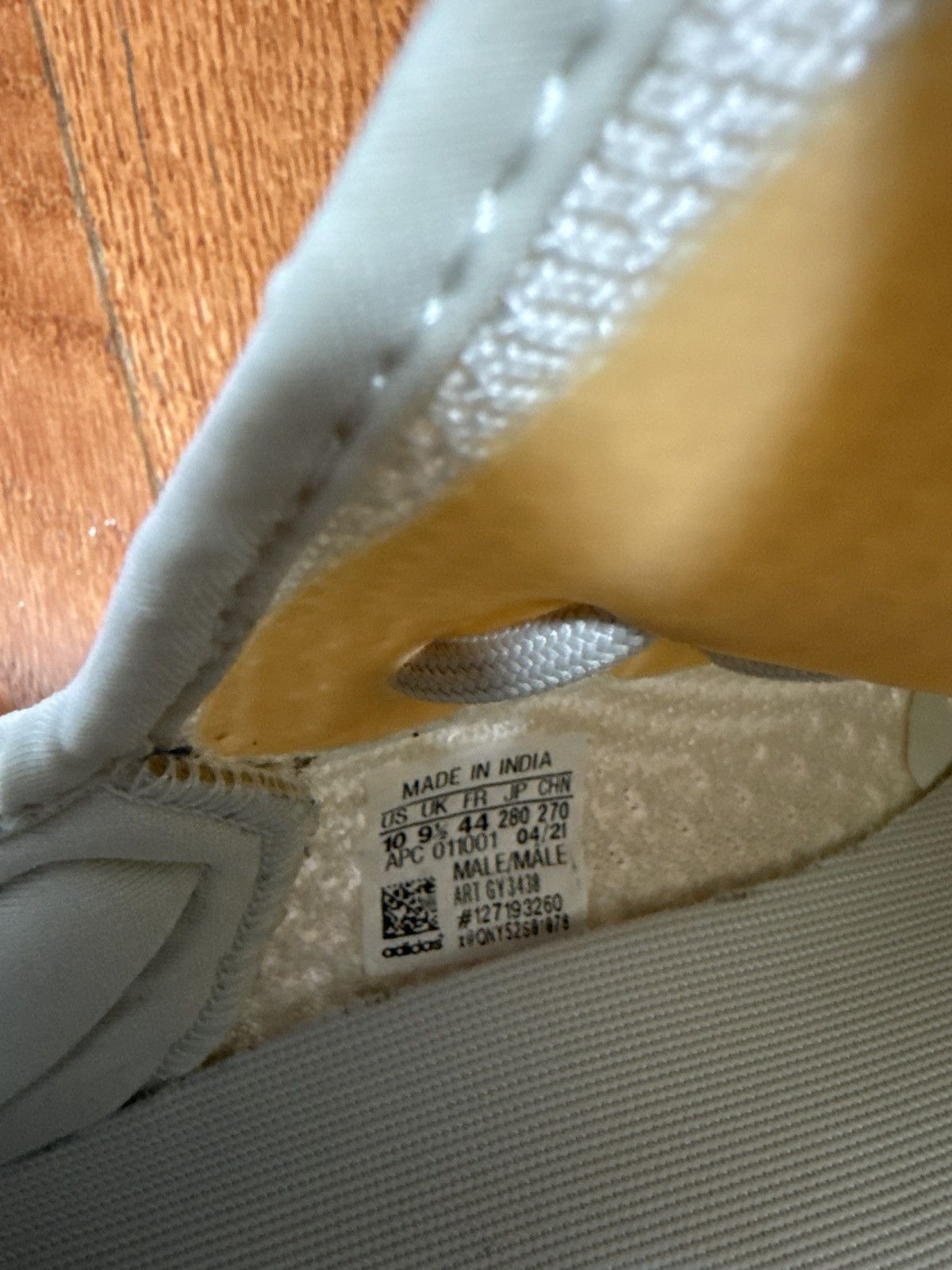 Adidas Yeezy 350 light Size US 10 / EU 43 - 6 Thumbnail