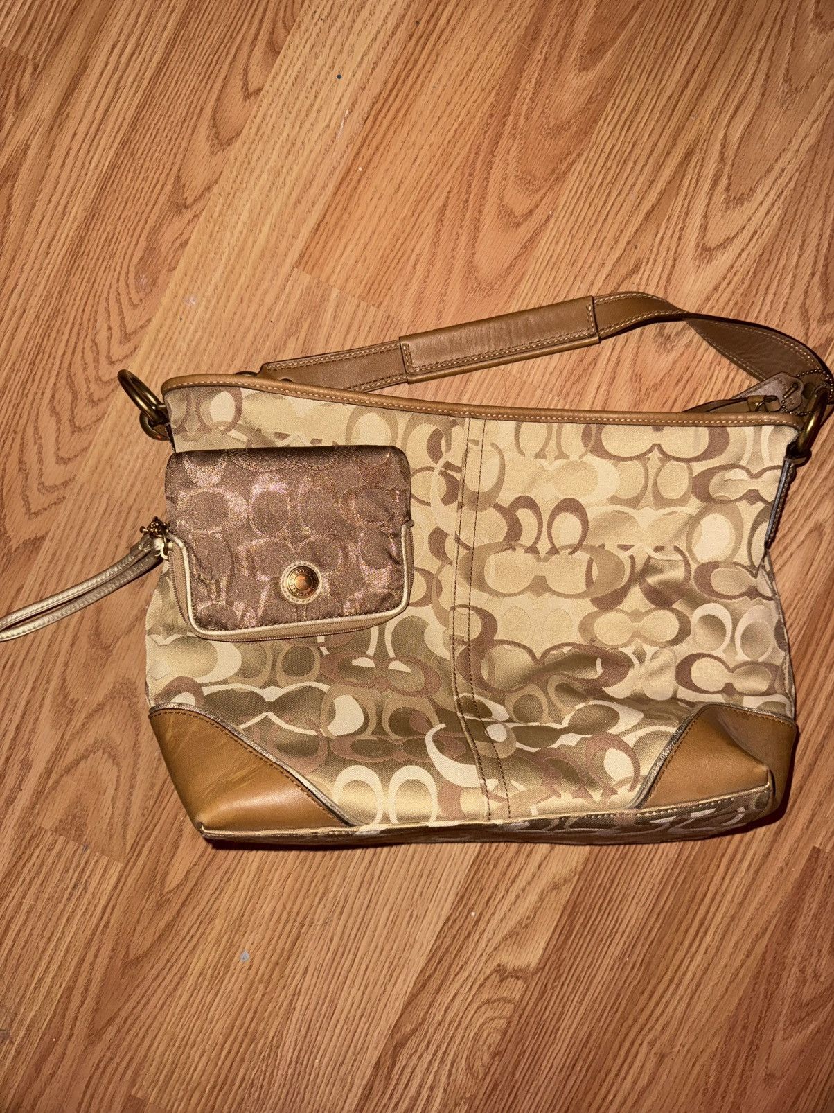 Coach Coach Signature Purse & Wallet Biege Shoulder Bag Size ONE SIZE - 2 Thumbnail