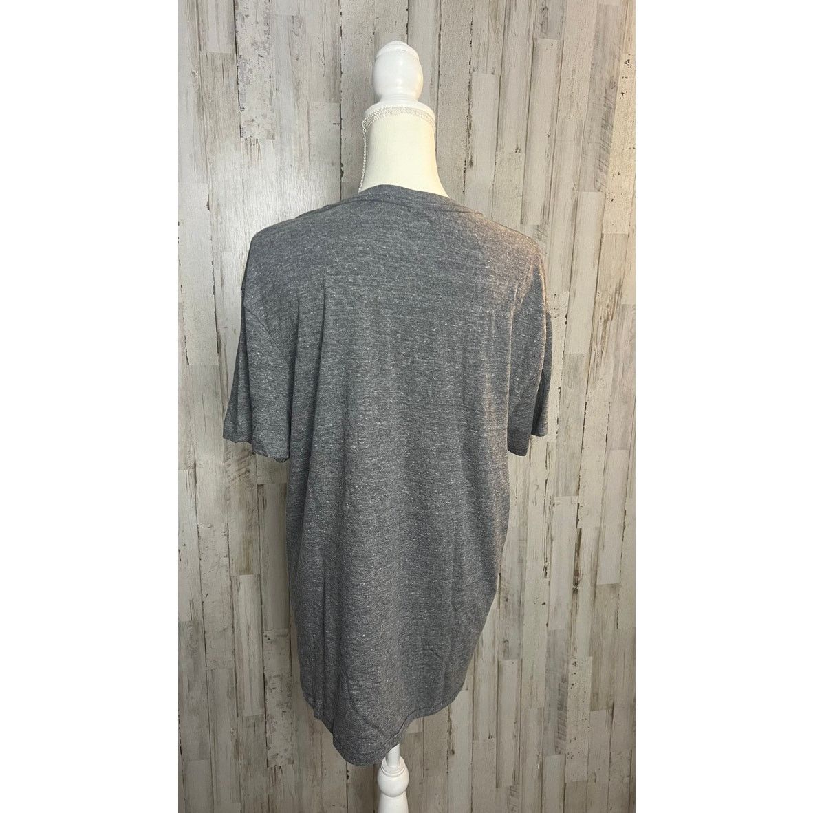 NHL NWT NHL Chicago Blackhawks Men's Large Gray Graphic T-Shirt Size US L / EU 52-54 / 3 - 3 Thumbnail
