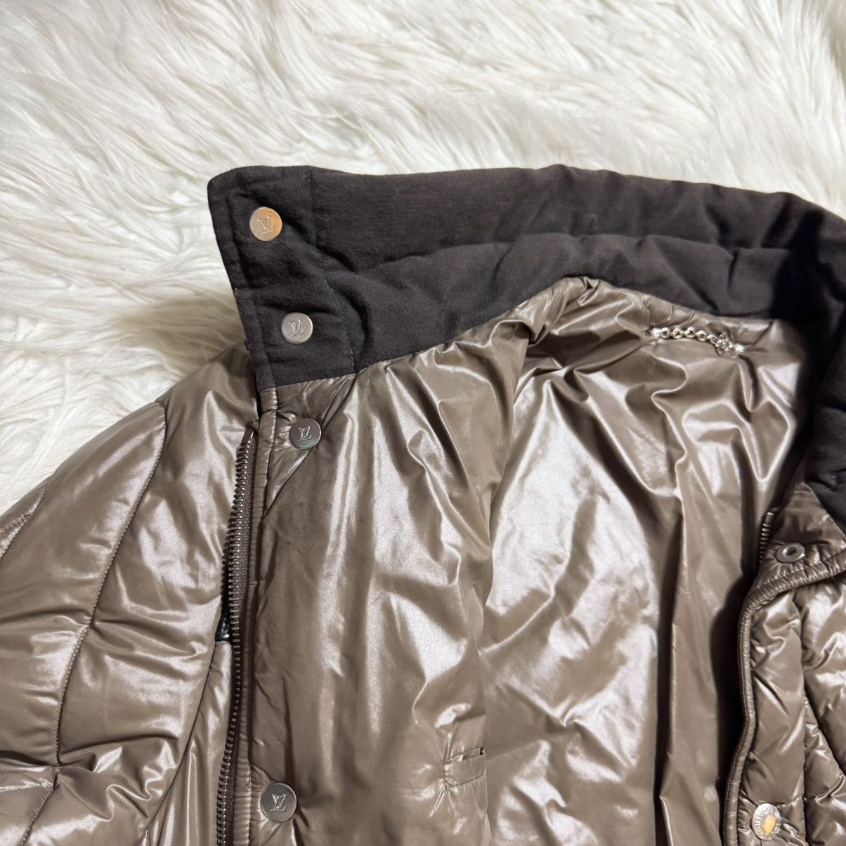 Louis Vuitton Louis Vuitton leather LV logo nylon Jacket 44 Size US S / EU 44-46 / 1 - 17 Thumbnail