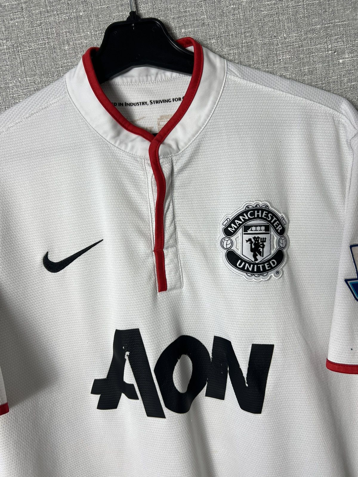 Nike Nike Manchester United 2012 /2013 #20 V. Persie Jersey Shirt Size US M / EU 48-50 / 2 - 12 Thumbnail