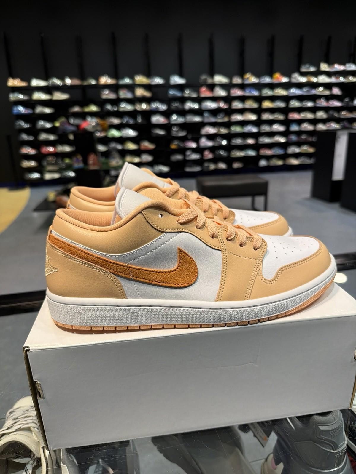 Nike Nike Air Jordan 1 Low 'Sunset Haze' Women's Size 12W/10.5M Size US 12 / IT 42 - 4 Thumbnail