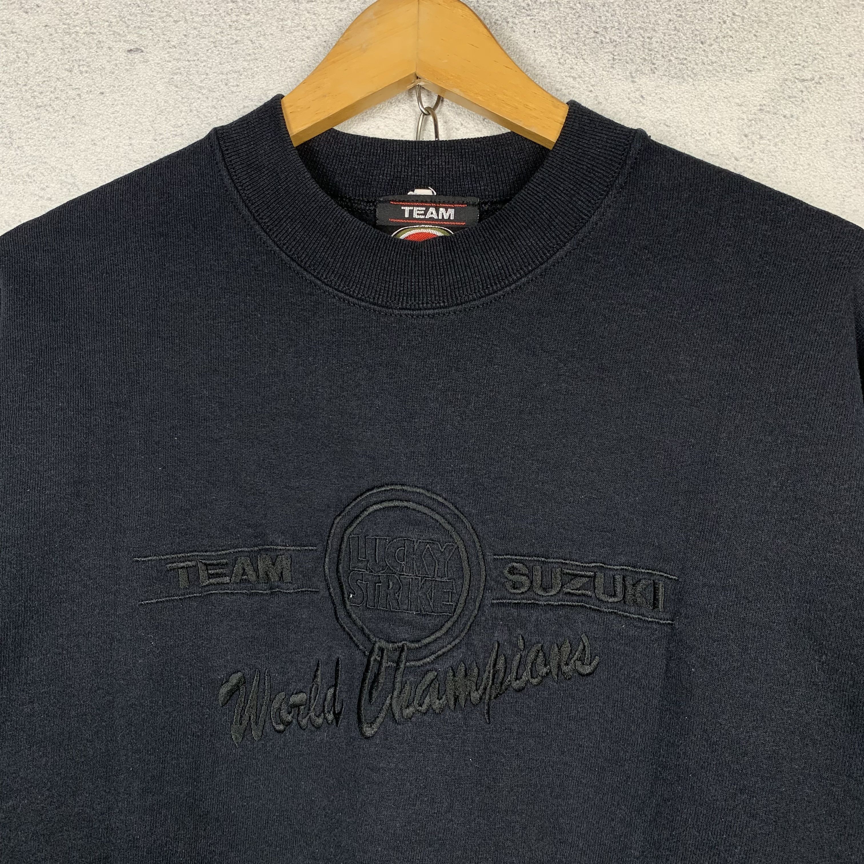 Gear for Sports Vintage Suzuki Racing Team Lucky Strike Sweatshirt Crewneck Size US M / EU 48-50 / 2 - 2 Thumbnail