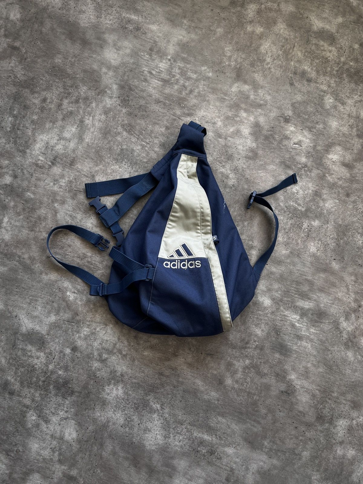 Adidas Vintage Y2K Adidas Crossbody Technical Sling Bag | Grailed
