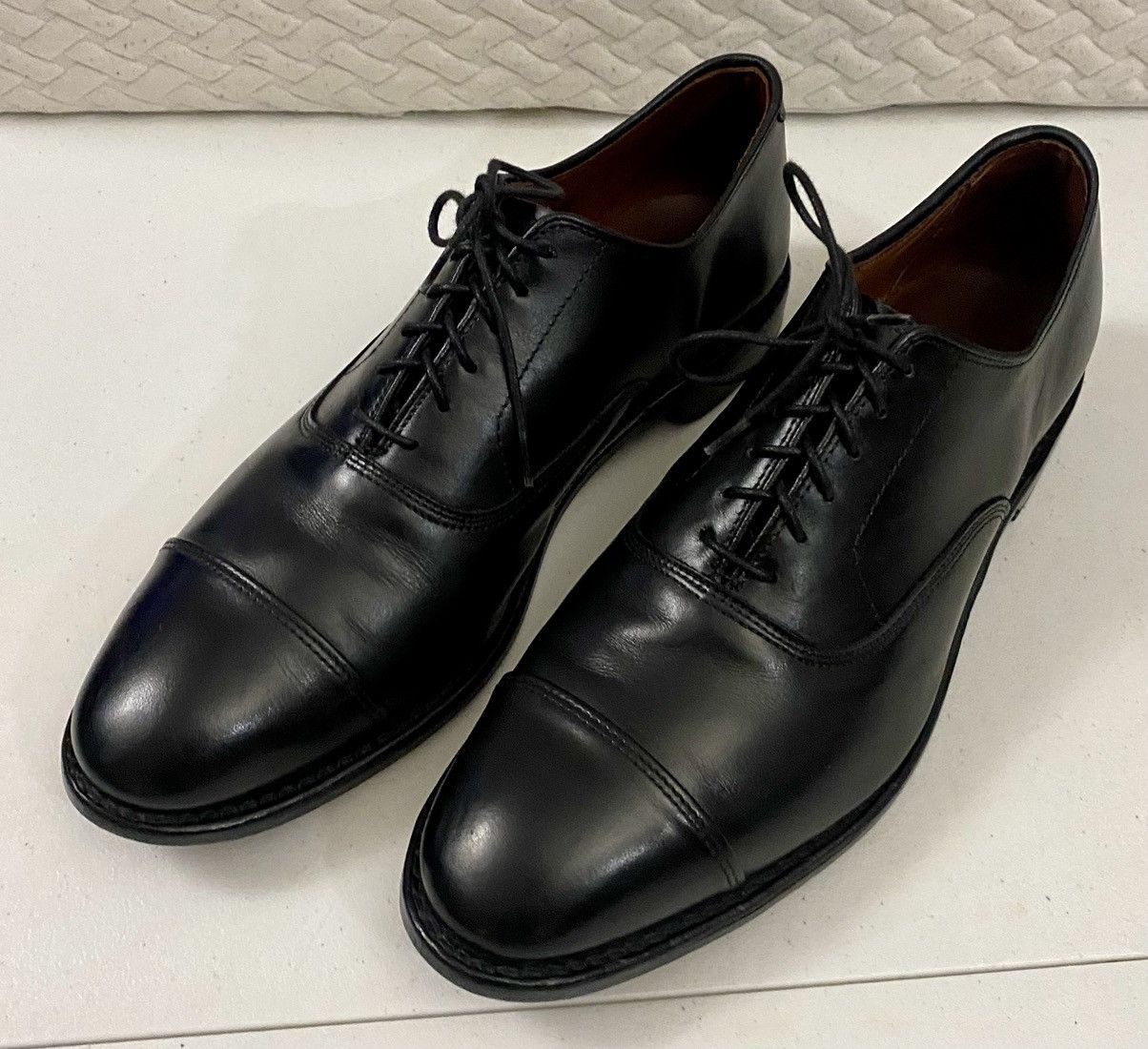 Allen Edmonds Allen Edmonds Park Avenue Cap-Toe Balmoral Oxfords 10.5 D Size US 10.5 / EU 43-44 - 1 Thumbnail