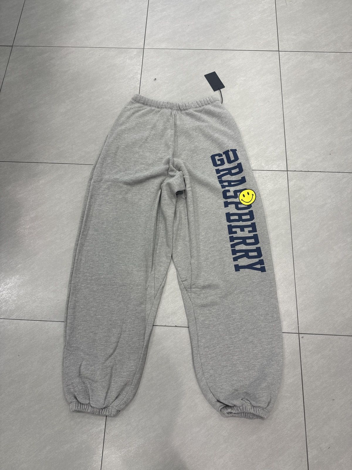 The GV Gallery The GVGallery Raspberry Hills Greedy Unit Jim Sweatpants Size US 40 / EU 56 - 1 Thumbnail