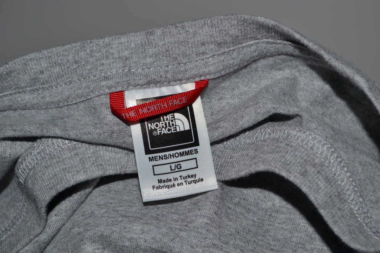 The North Face The North Face shirt size L Size US L / EU 52-54 / 3 - 6 Thumbnail