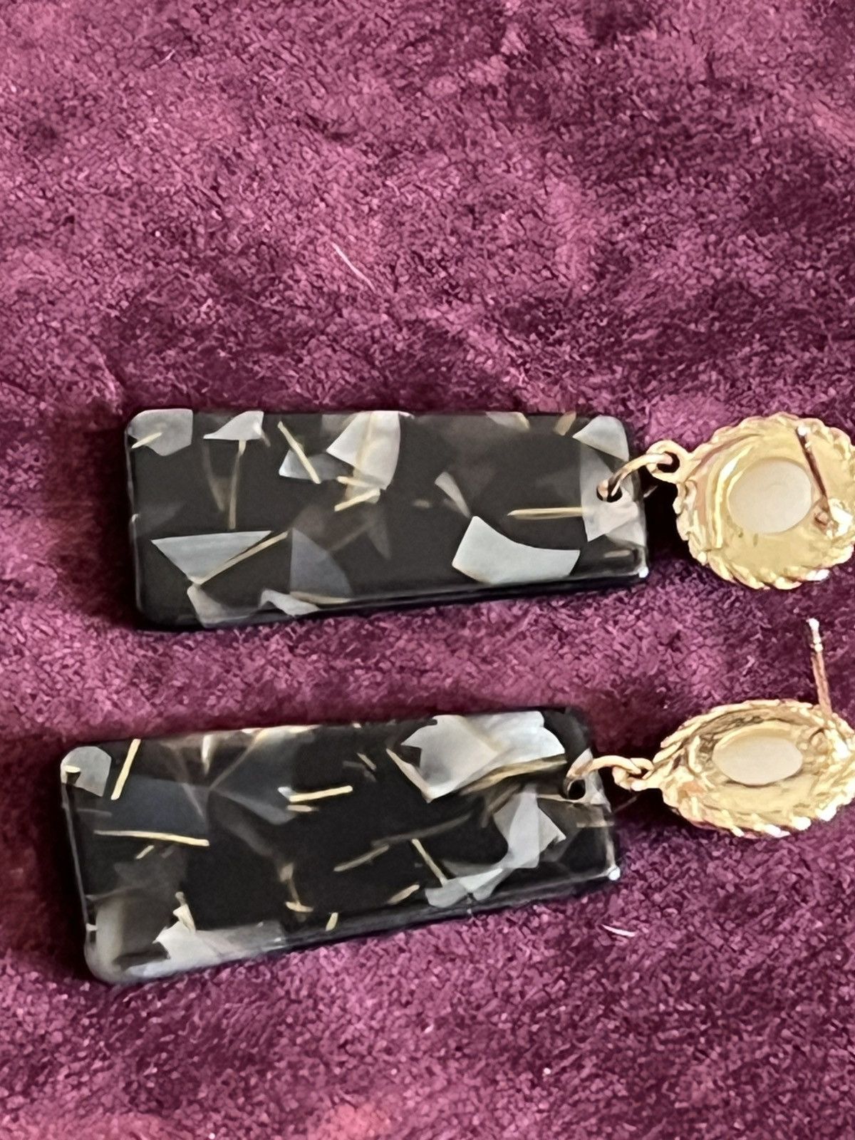Other Gold Pearl Top Black Resin Drop Earrings Metallic Inlay Size ONE SIZE - 3 Thumbnail