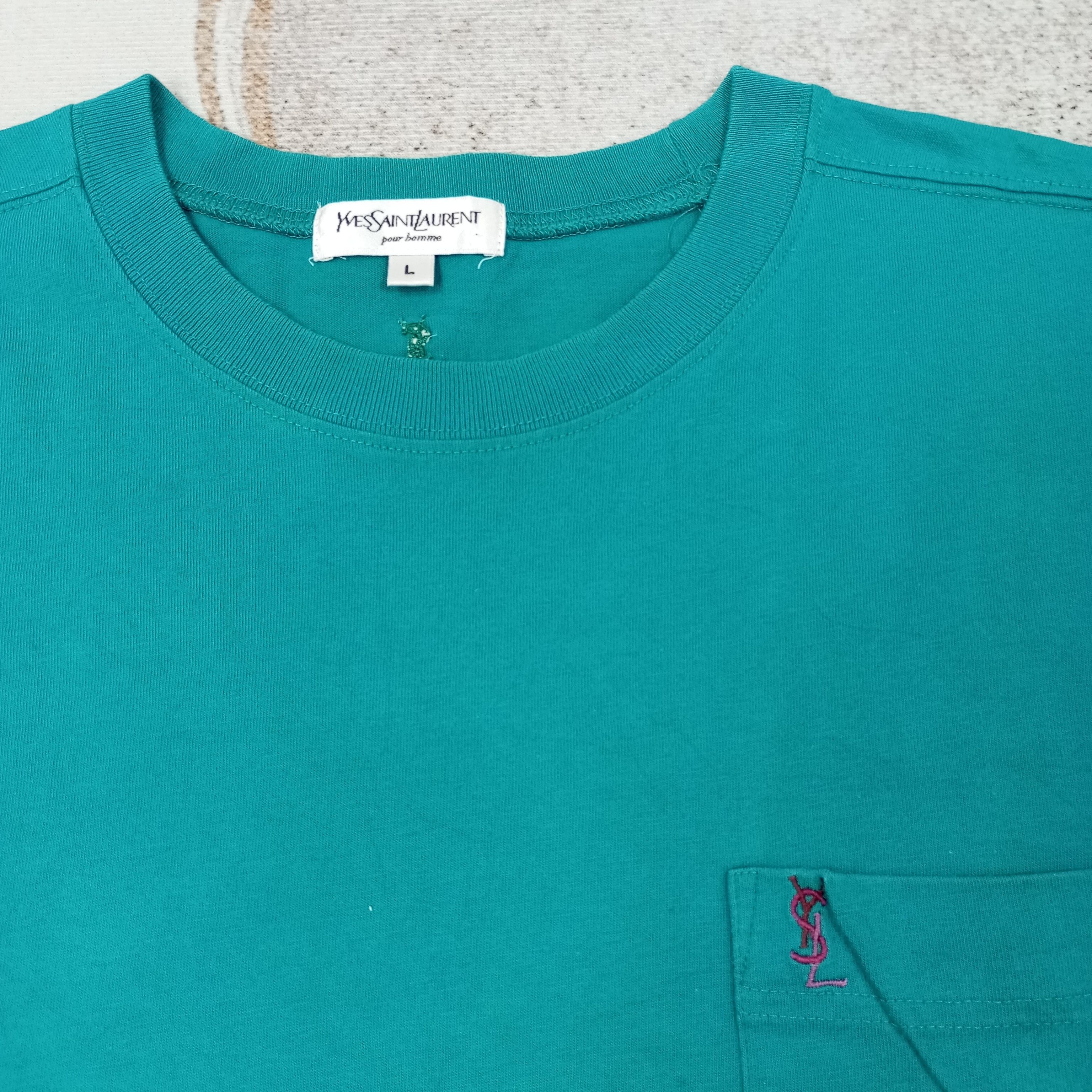 Yves Saint Laurent Yves Saint Laurent Italian Brand Tshirt C239N21 Size US L / EU 52-54 / 3 - 2 Thumbnail