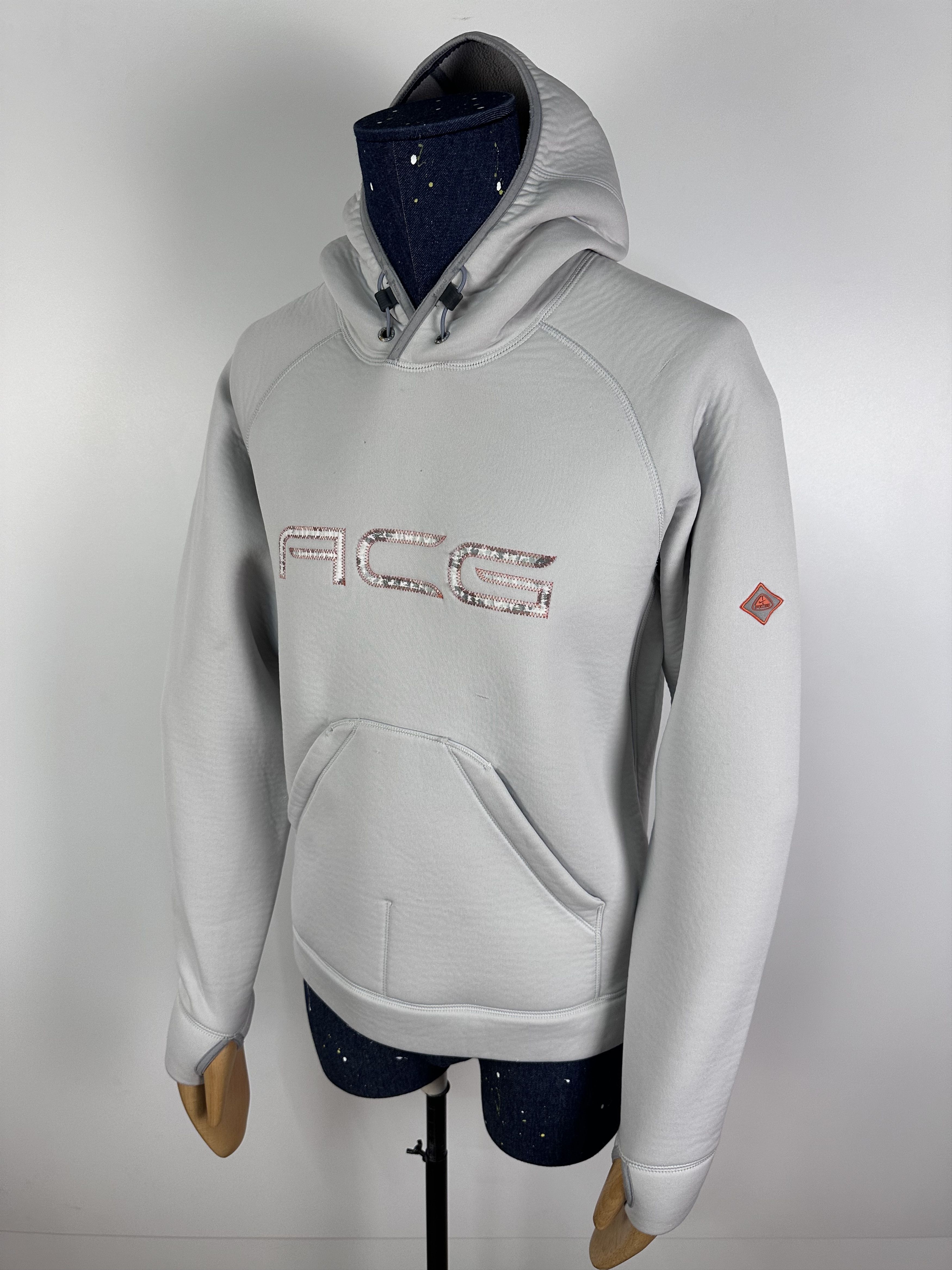 Nike × Nike ACG × Vintage Vintage Nike Acg Hoodie Gray Mens Size S Size US S / EU 44-46 / 1 - 1 Thumbnail
