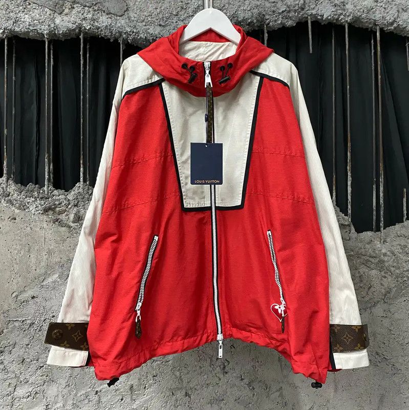 Louis Vuitton Louis Vuitton Red Spring Jacket for Women 0089 Size ONE SIZE - 1 Thumbnail