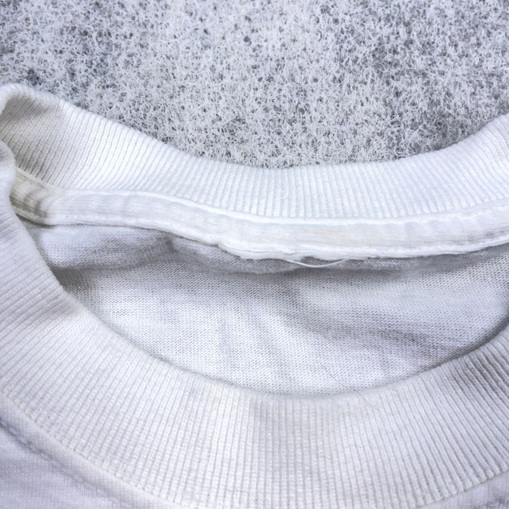 Vintage VINTAGE America Shirt Men XL White Tee USA 90s Logo Graphic Print Short Sleeve Crew Neck Cotton Knit Size US XL / EU 56 / 4 - 5 Thumbnail