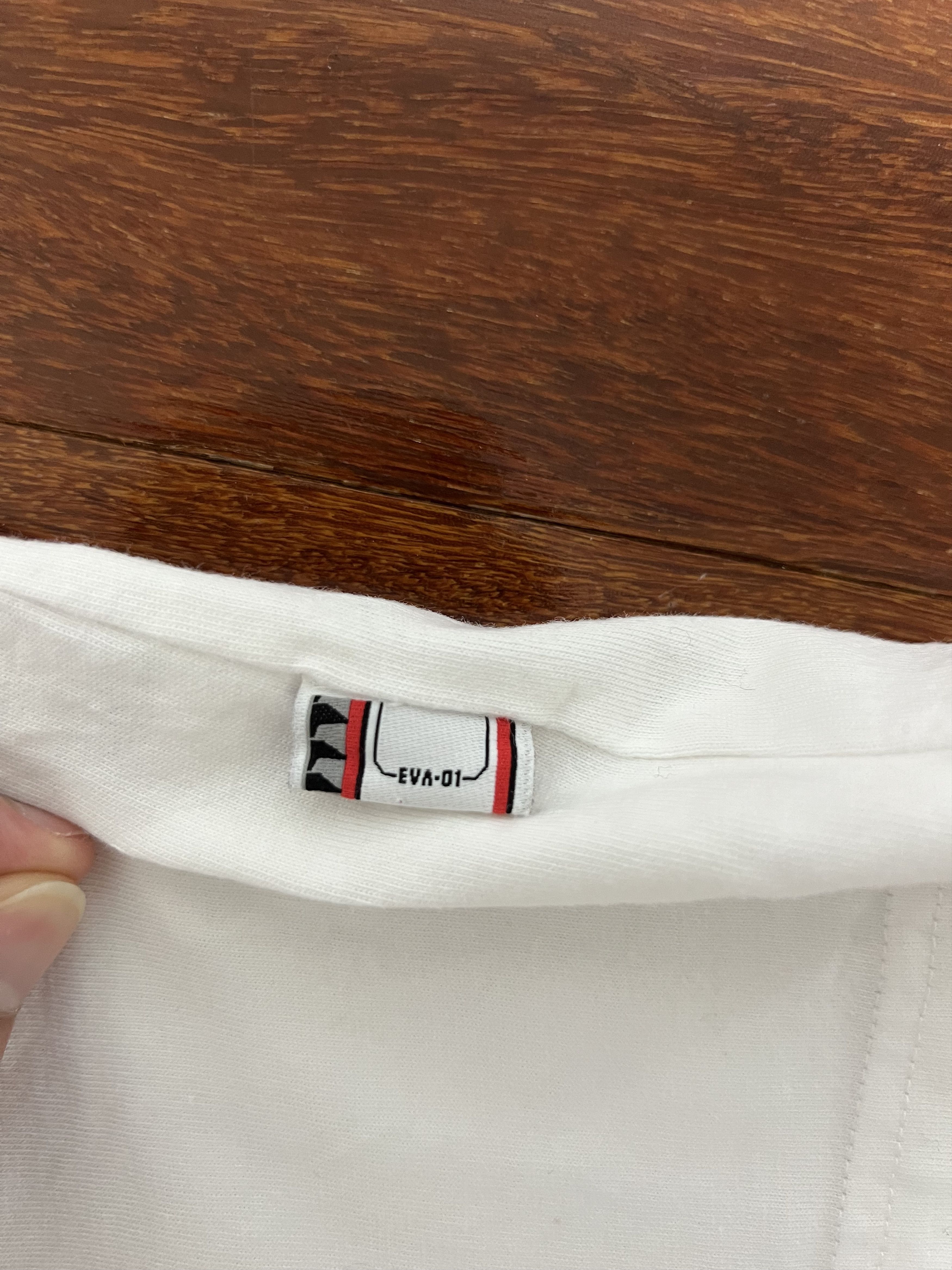 Uniqlo 💚 Neon Genesis Evangelion x Uniqlo White Mecha Tee Size US XL / EU 56 / 4 - 6 Thumbnail