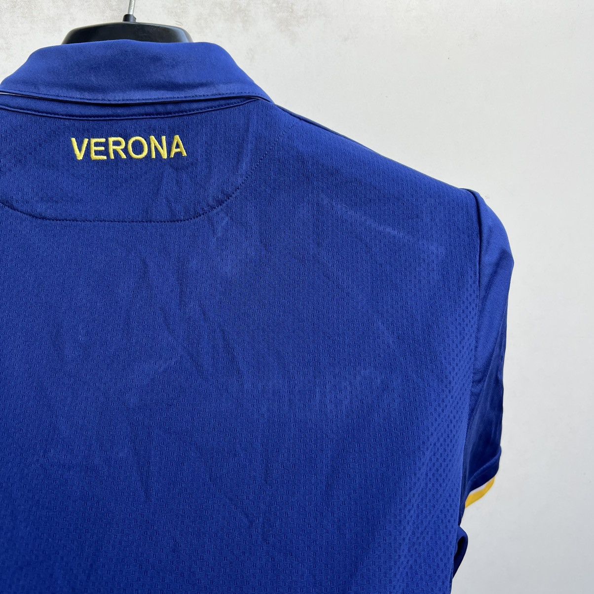 Macron Hellas Verona 2018-2019 Macron football soccer jersey Size US L / EU 52-54 / 3 - 12 Thumbnail