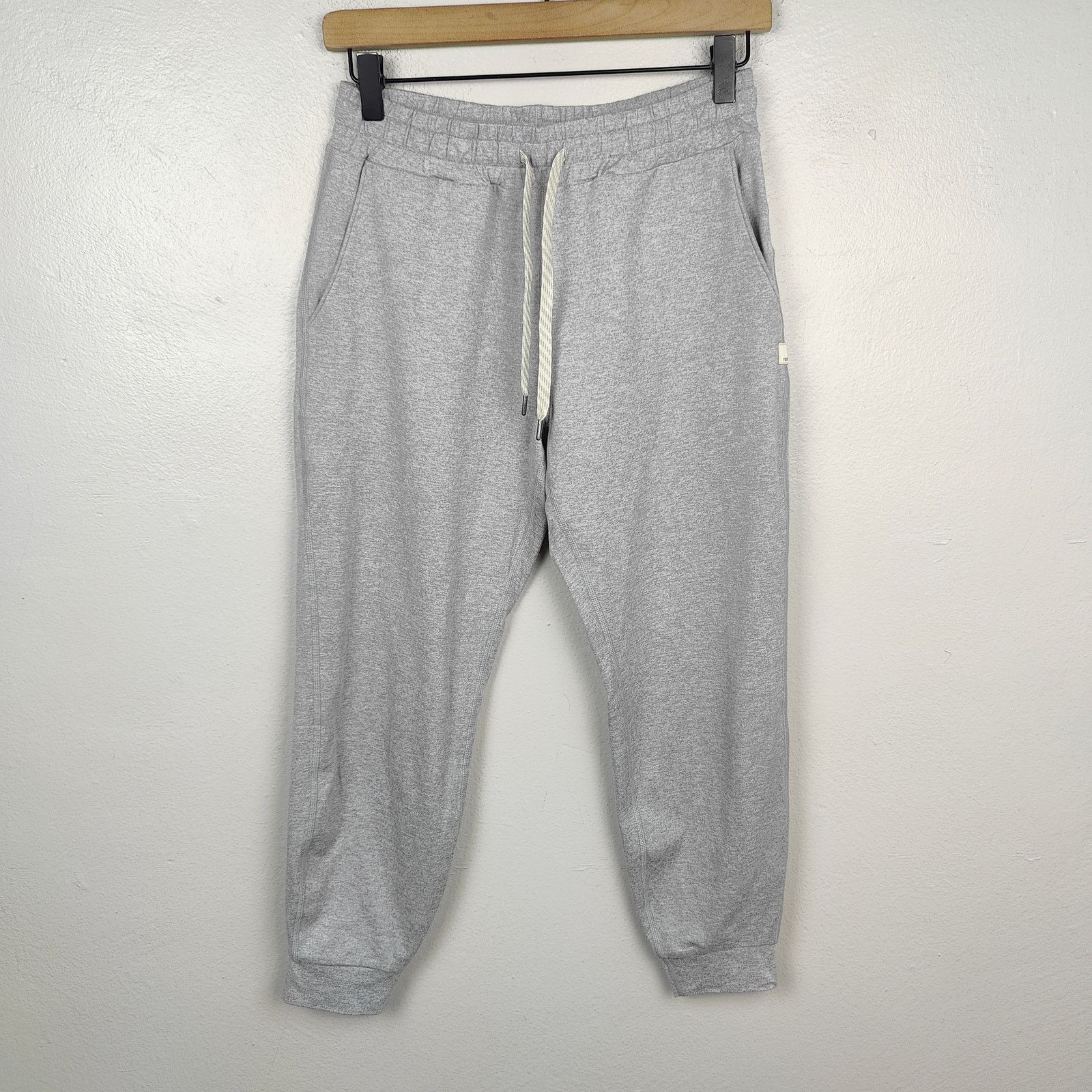 Vuori Performance Joggers Womens XS DreamKnit Pale Gray