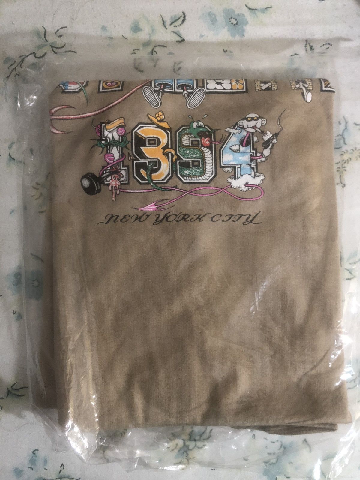 Supreme Supreme Varsity Tee Size US XL / EU 56 / 4 - 1 Thumbnail
