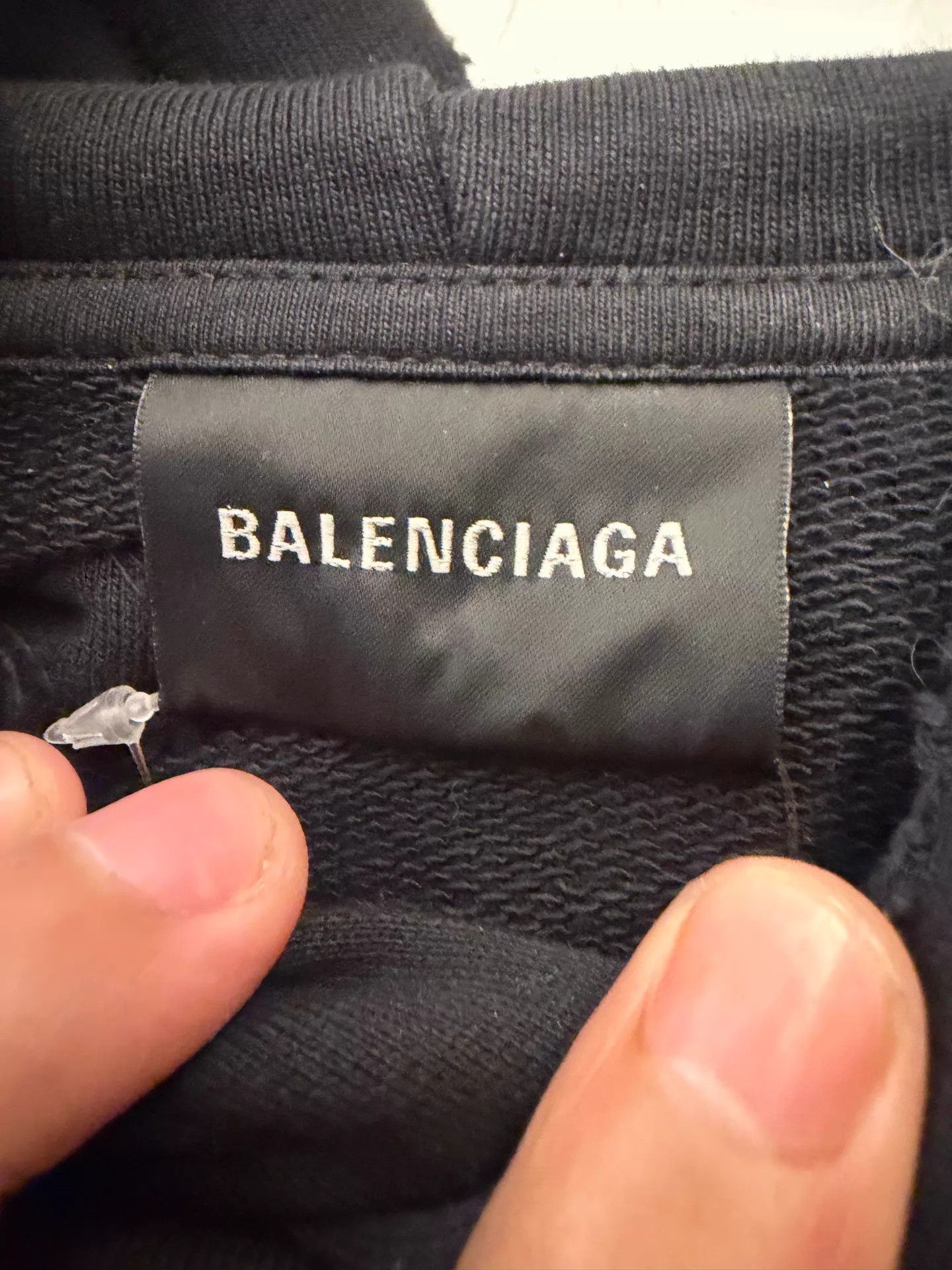 Balenciaga Balenciaga Distressed Logo Hoodie Size 2 New Size M / US 6-8 / IT 42-44 - 2 Thumbnail