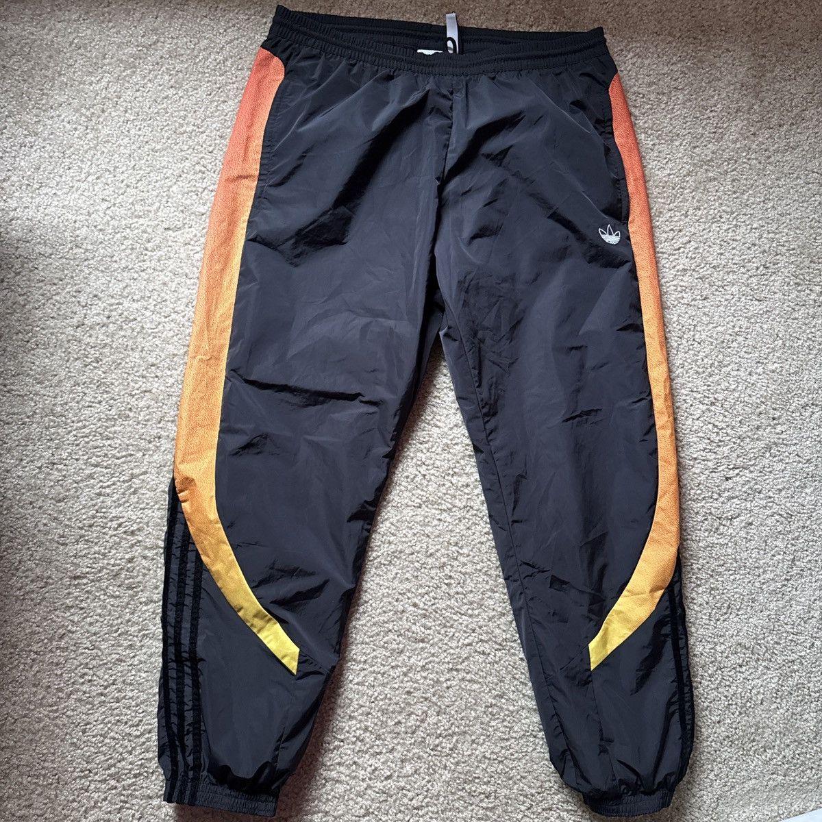 Adidas Adidas track pants Size US 36 / EU 52 - 1 Thumbnail