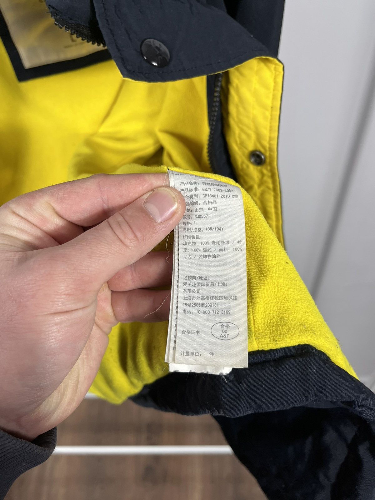 Hollister Hollister Navy Jacket Yellow Lining Size L Winter Size US L / EU 52-54 / 3 - 10 Thumbnail