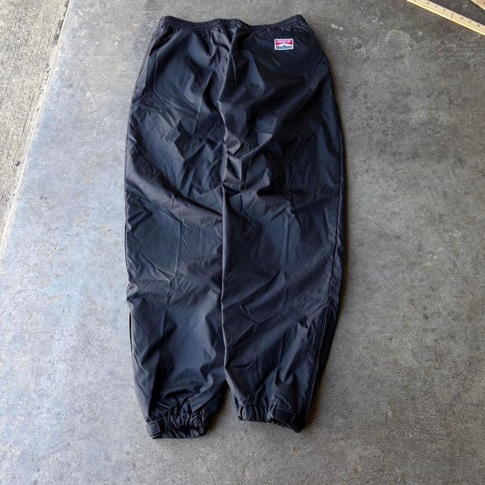Marlboro 90s marlboro lined track sweats Size US 30 / EU 46 - 1 Thumbnail