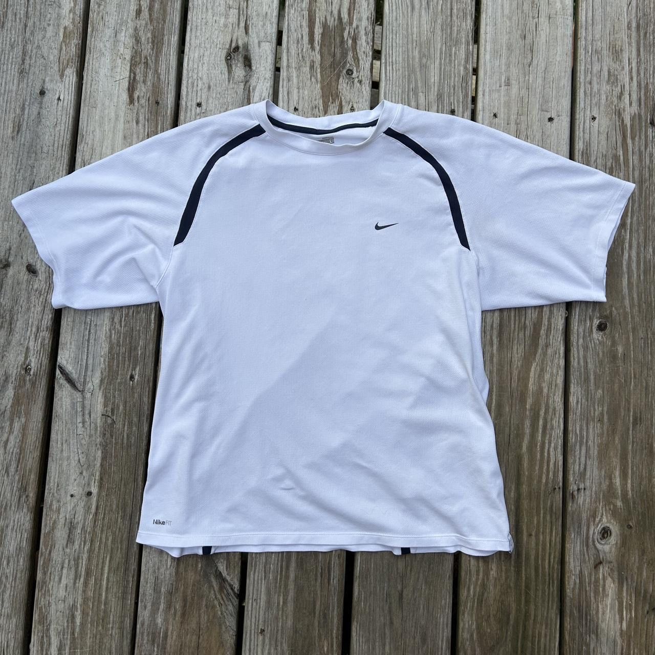 Nike Nike t-shirt Size US S / EU 44-46 / 1 - 1 Preview