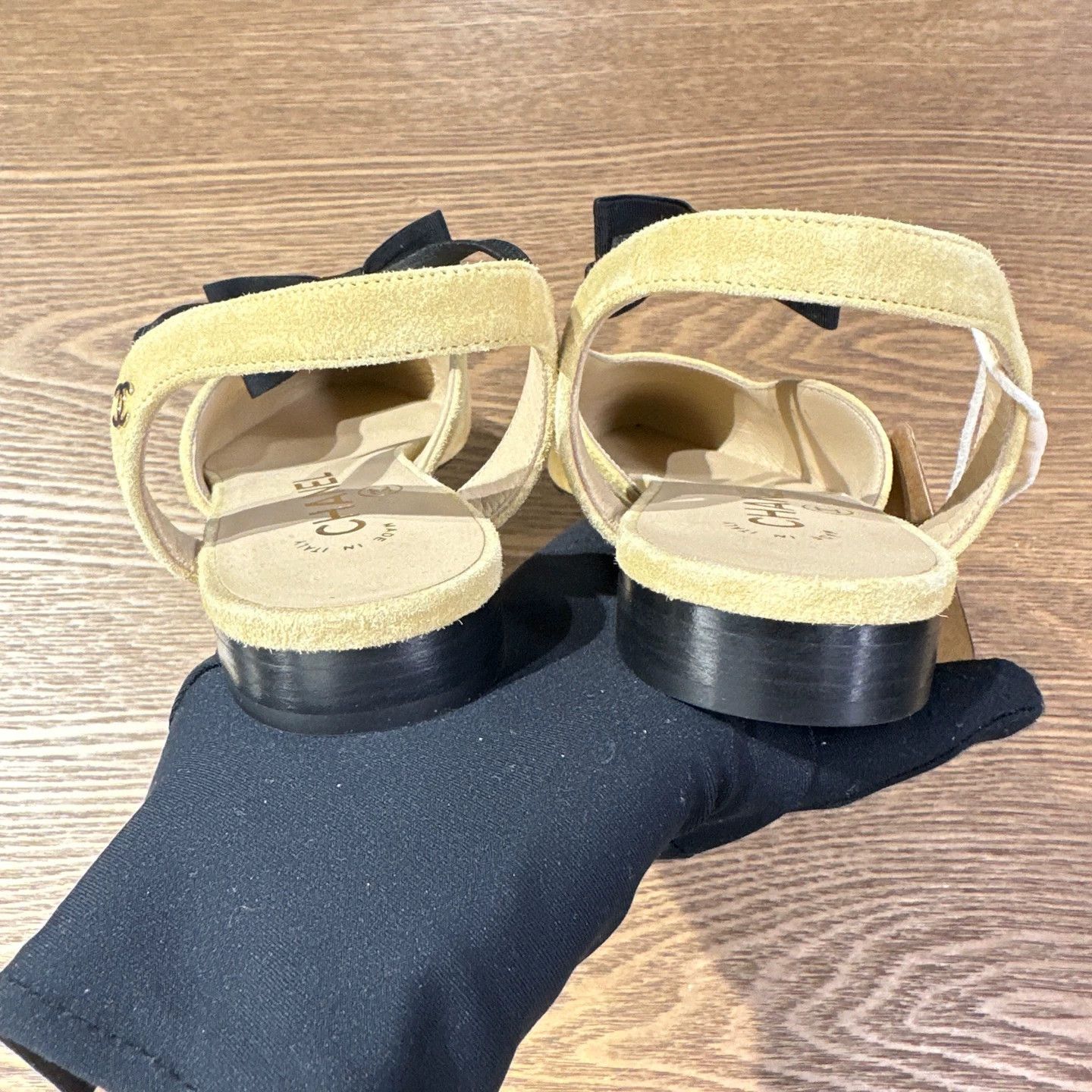 Chanel Chanel Unused Suede Bow Strap Pointed Toe Flat 38 Size US 7.5 / IT 37.5 - 7 Thumbnail
