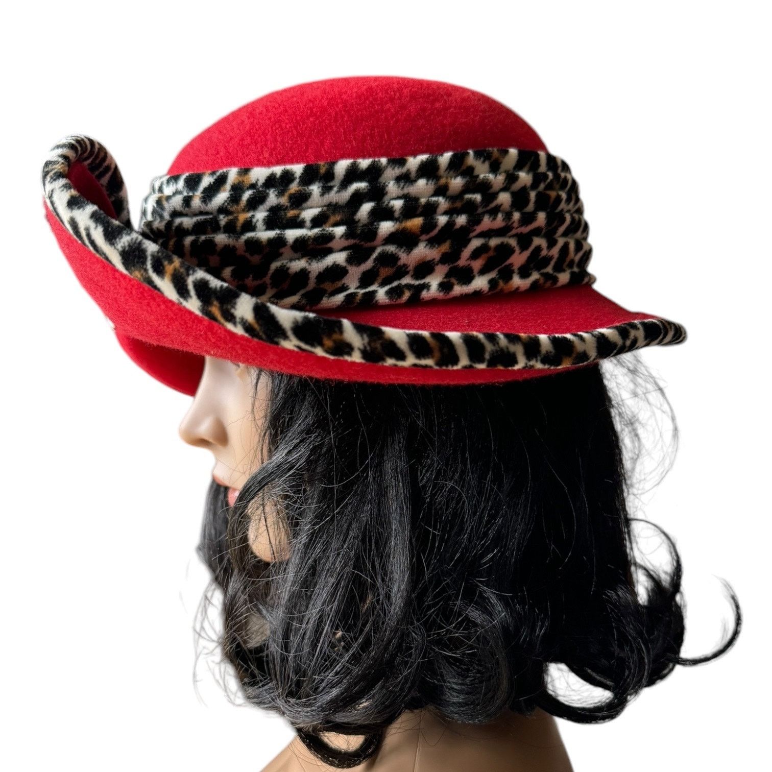 Vintage NWT 1960's Mr. John Classic Hat Red animal print feathers Size ONE SIZE - 4 Thumbnail