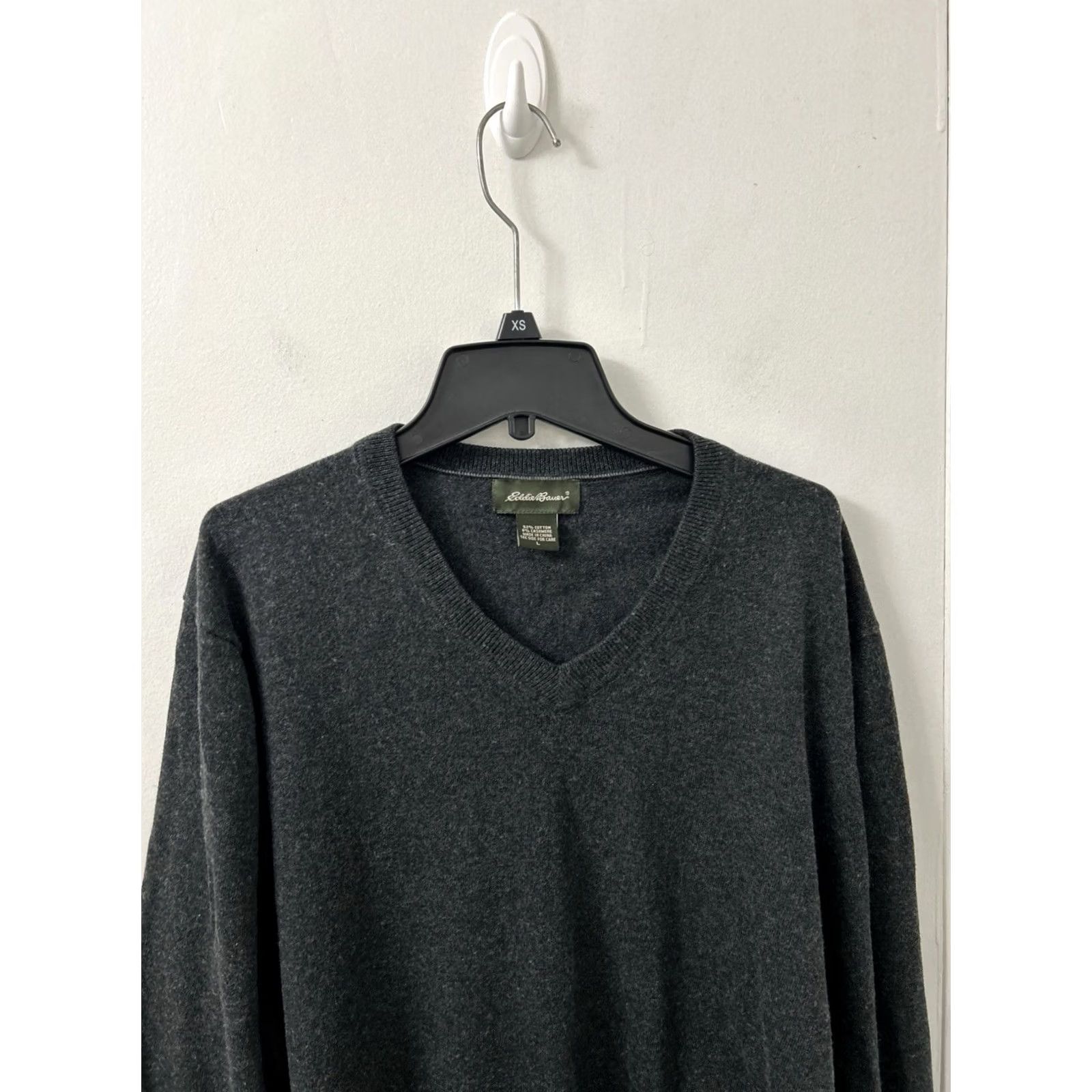 Eddie Bauer Eddie Bauer Sweater Mens L Gray V-Neck Pullover Long Sleeve Classic Casual Knit Wool Blend Cashmere Cotton Size US L / EU 52-54 / 3 - 2 Thumbnail