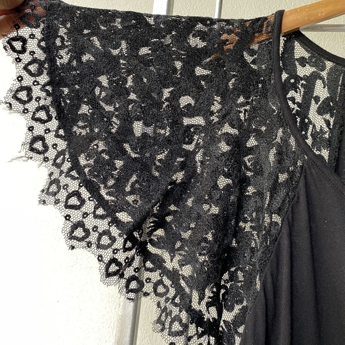 Tsumori Chisato Tsumori Chisato Black Tee with Sheer Lace Sleeves Size XS / US 0-2 / IT 36-38 - 6 Thumbnail